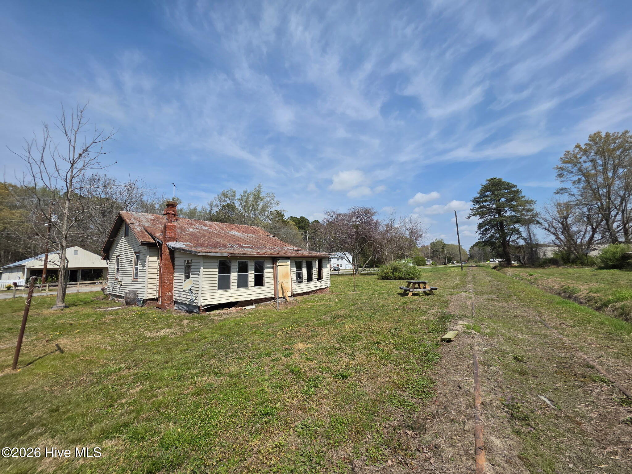 1006 Badham Road Property Photo 9