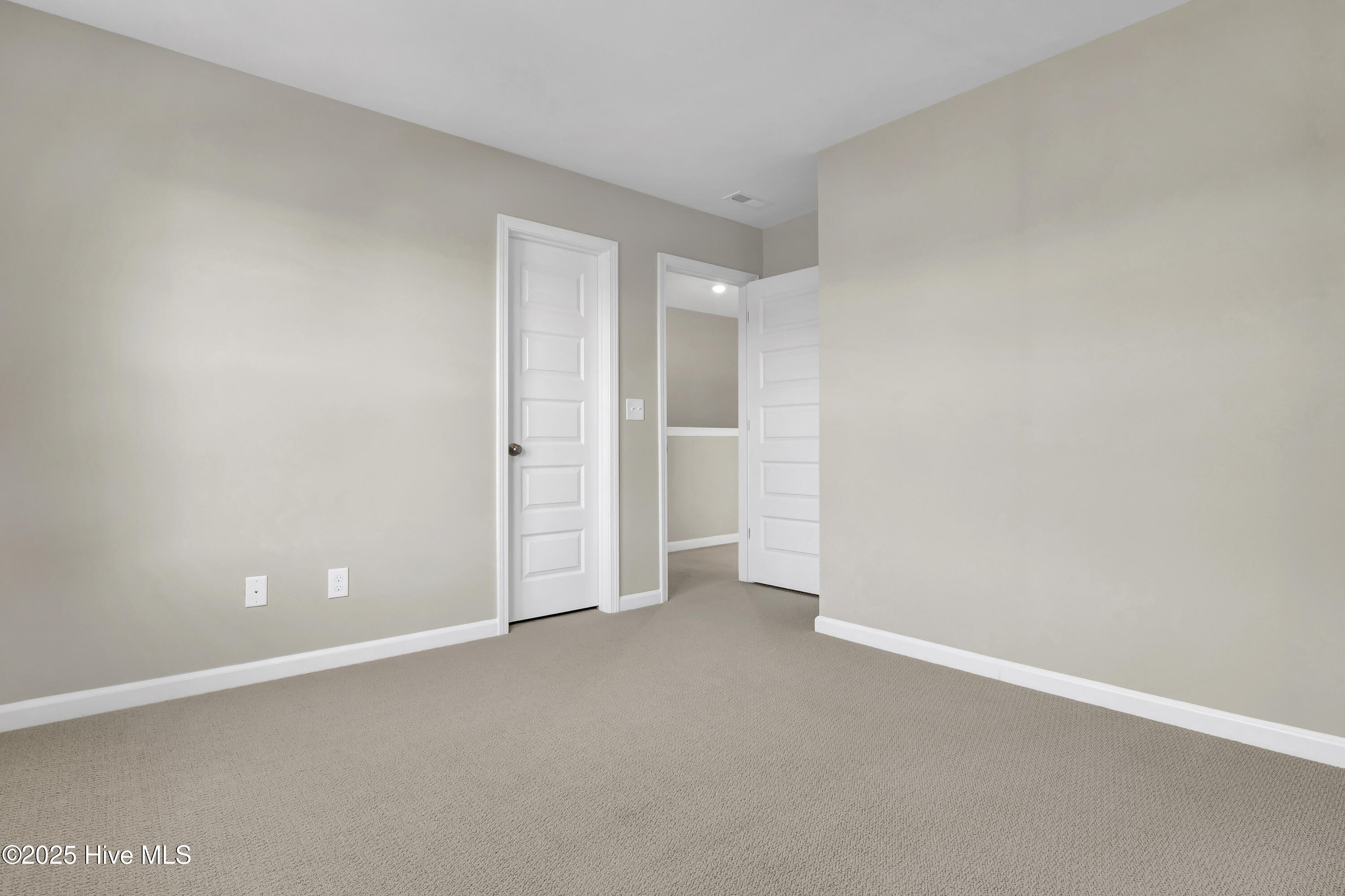 1165 Sunwater Terrace Property Photo 25