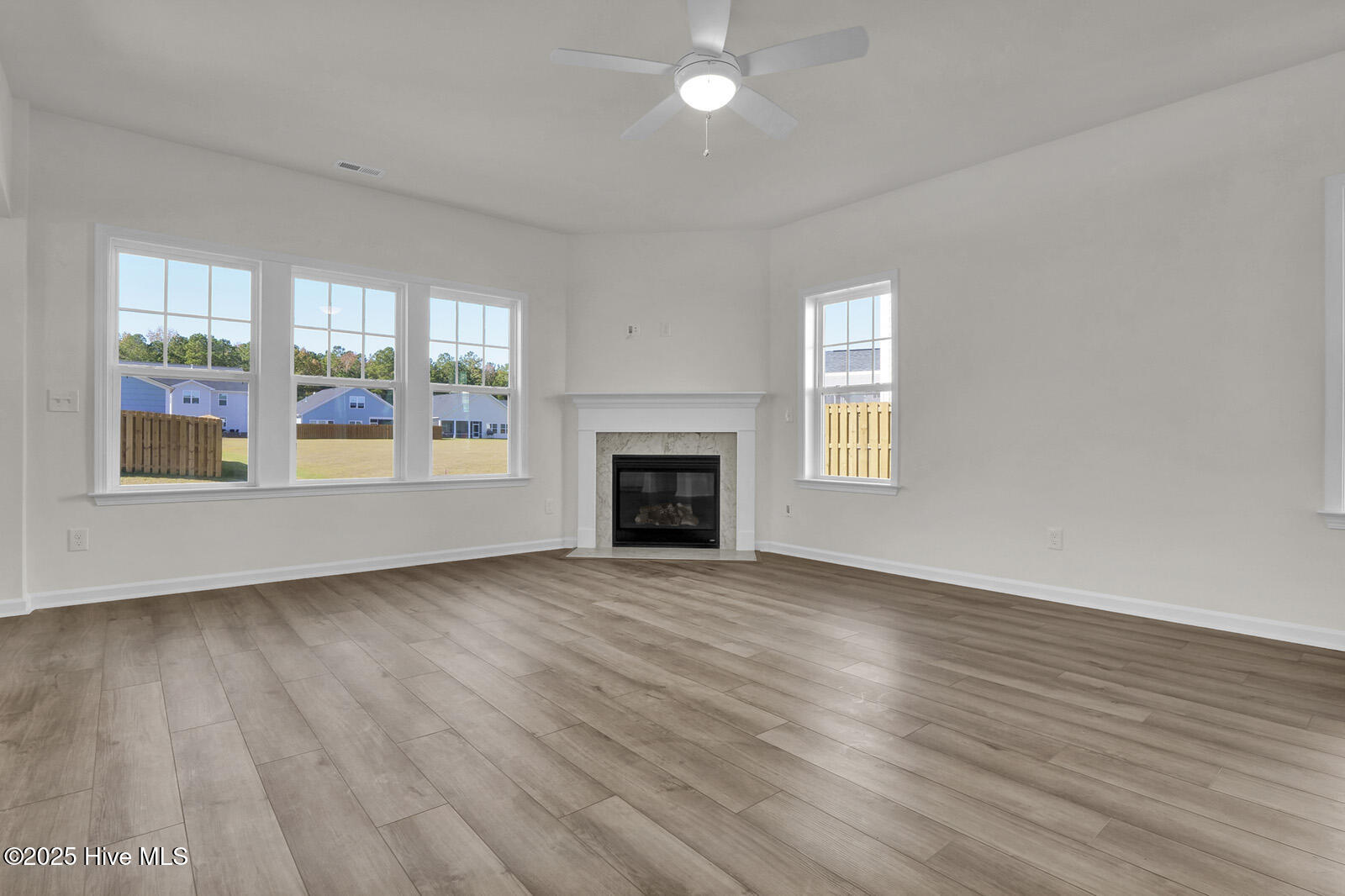 1173 Sunwater Terrace Property Photo 11