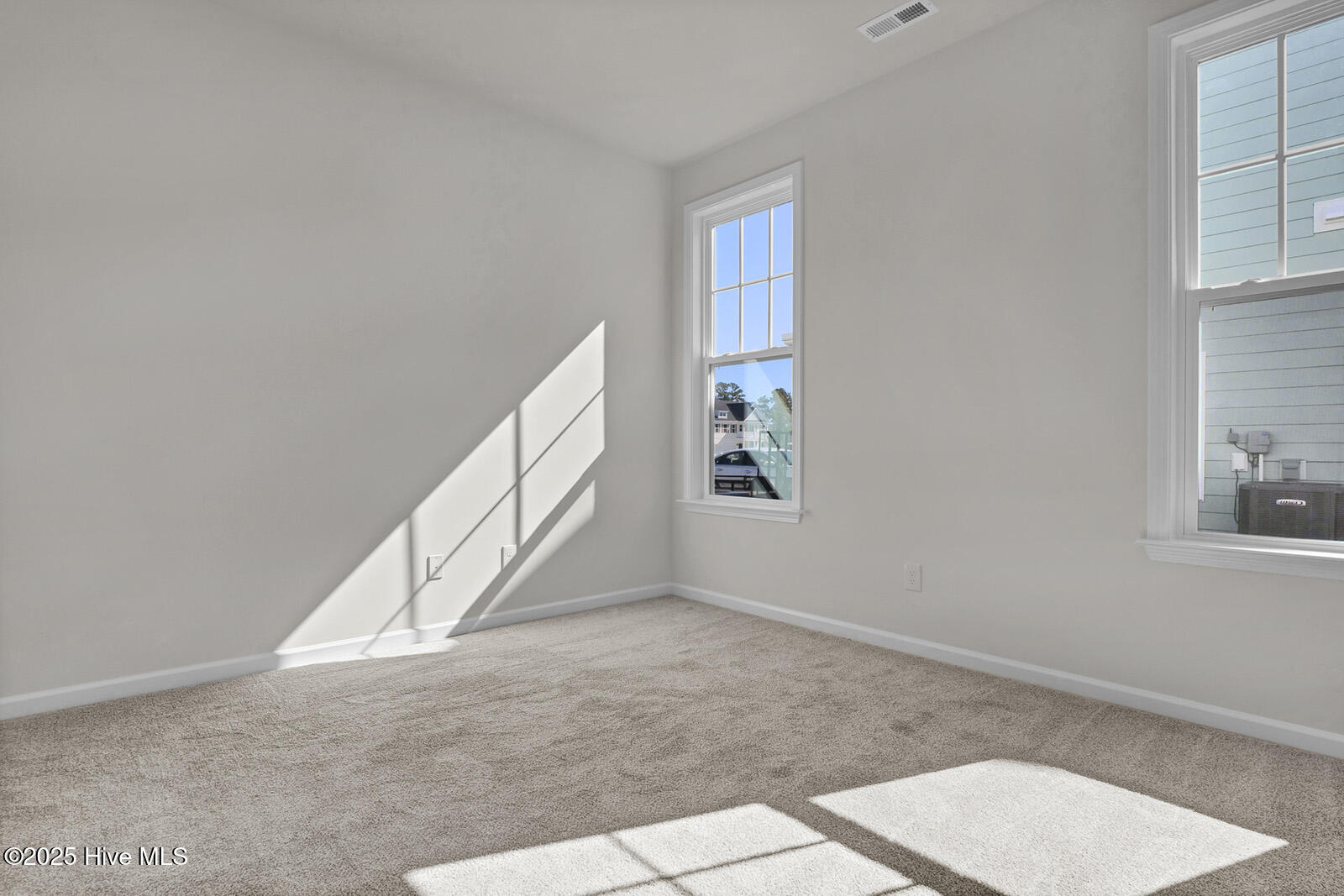 1173 Sunwater Terrace Property Photo 16