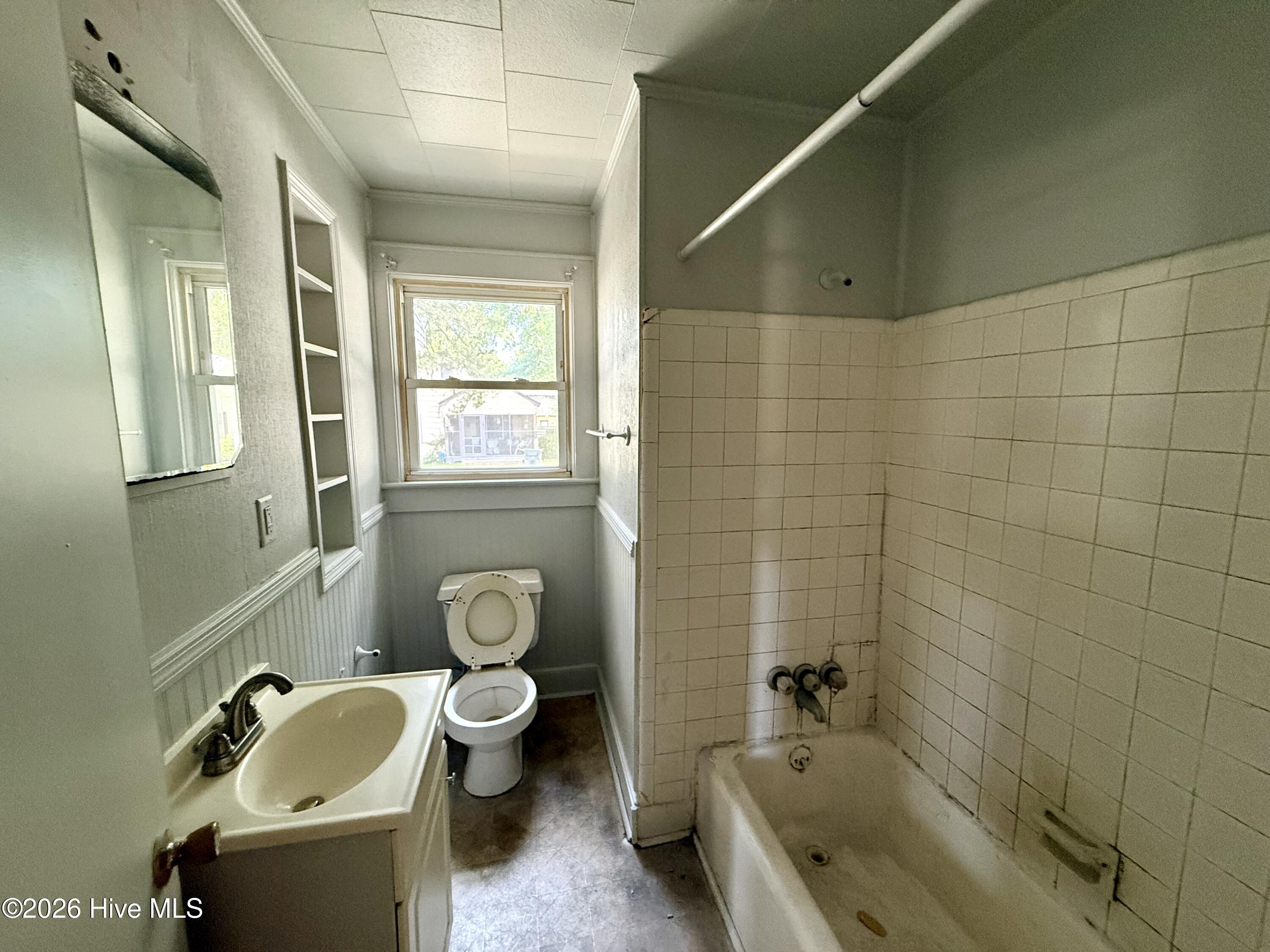 100 Plymouth Street Property Photo 7