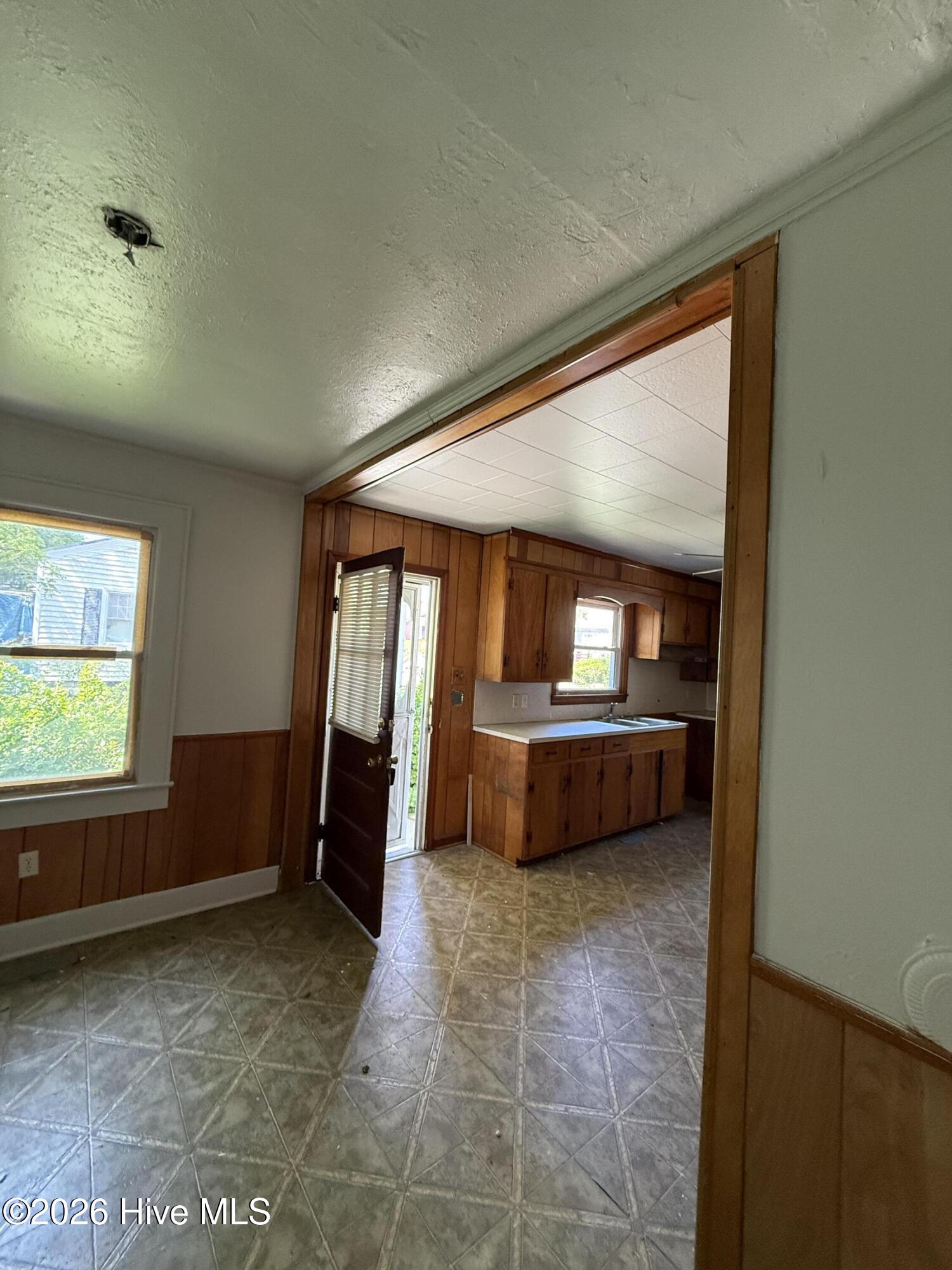 100 Plymouth Street Property Photo 8