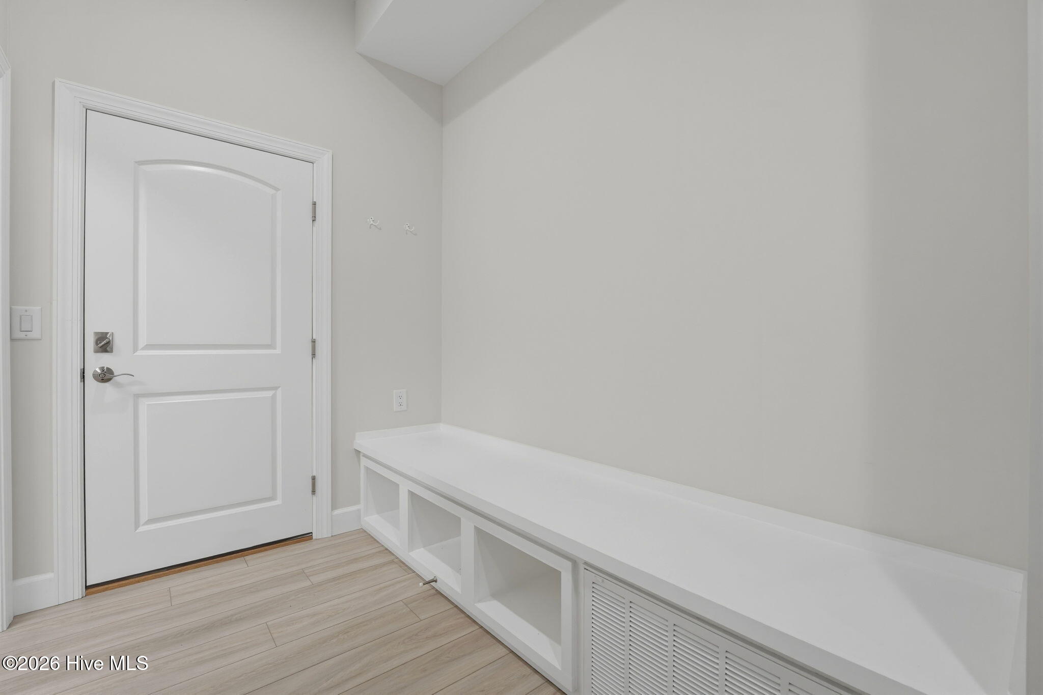 16 Middlebury Road Property Photo 18
