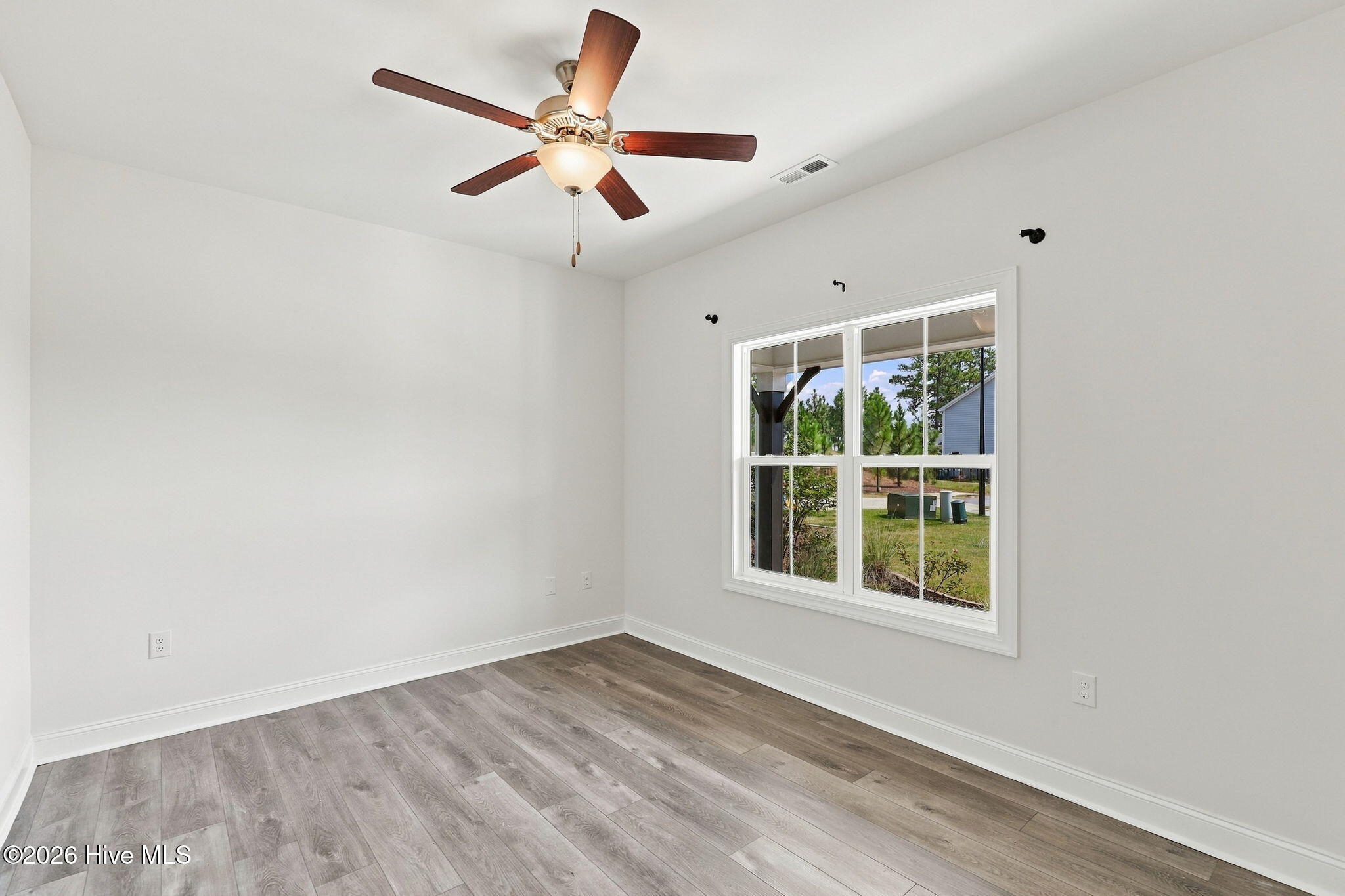 160 Falkirk Court Property Photo 13