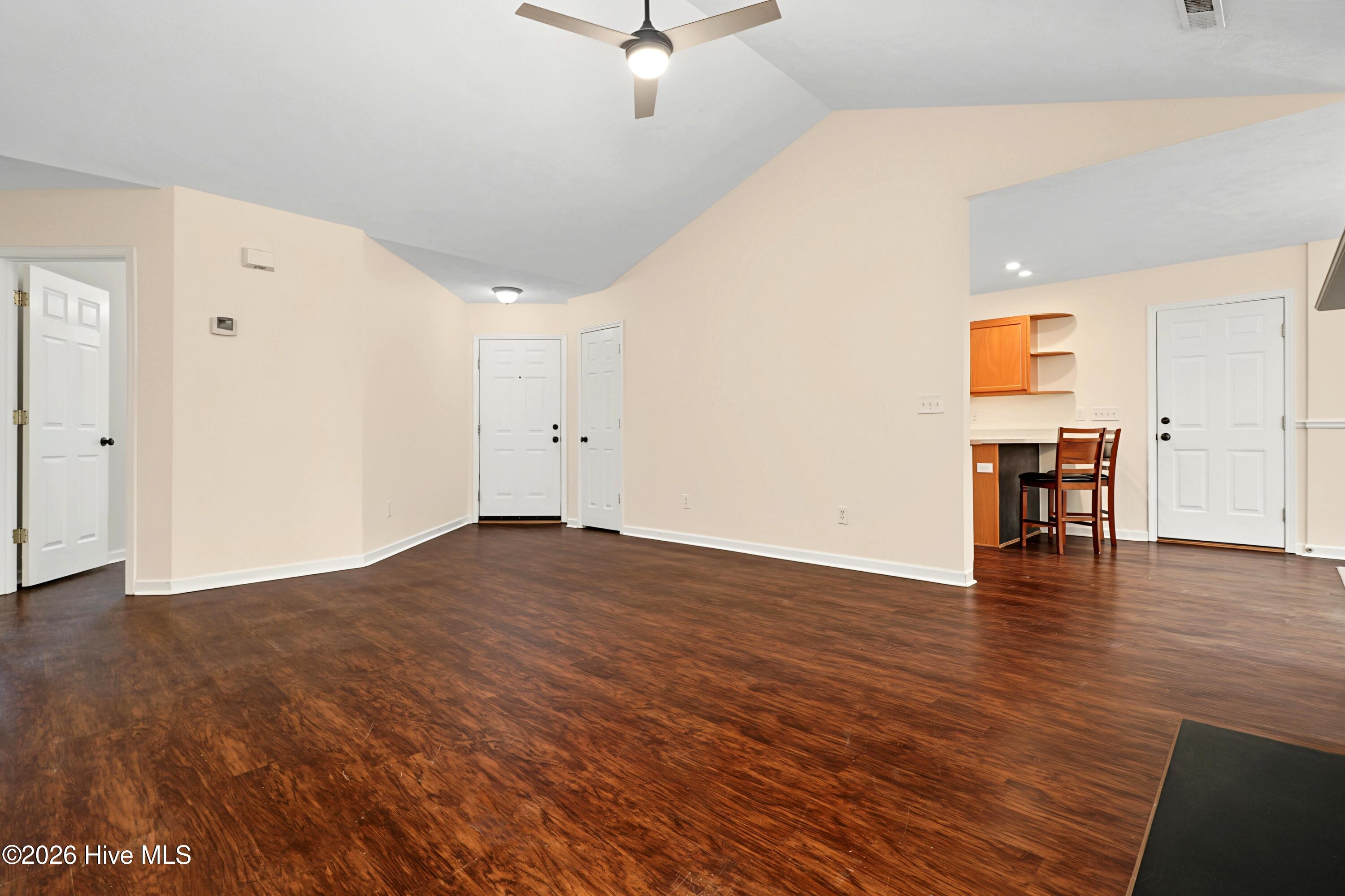 5119 Honeydew Lane Property Photo 6