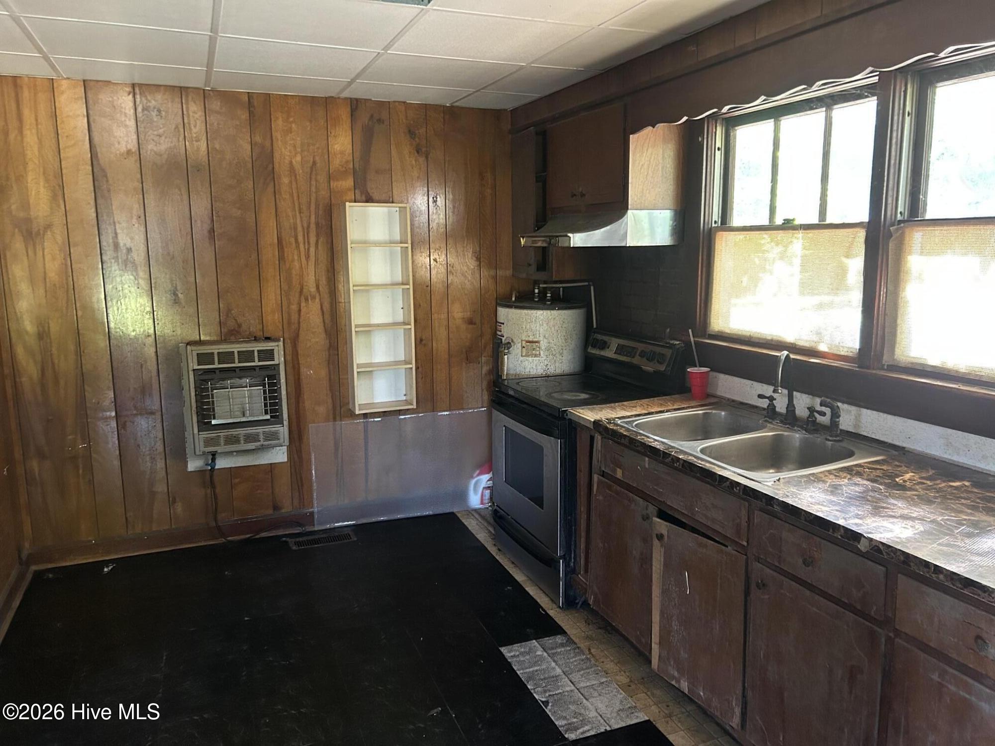 8500 Main Street Property Photo 6