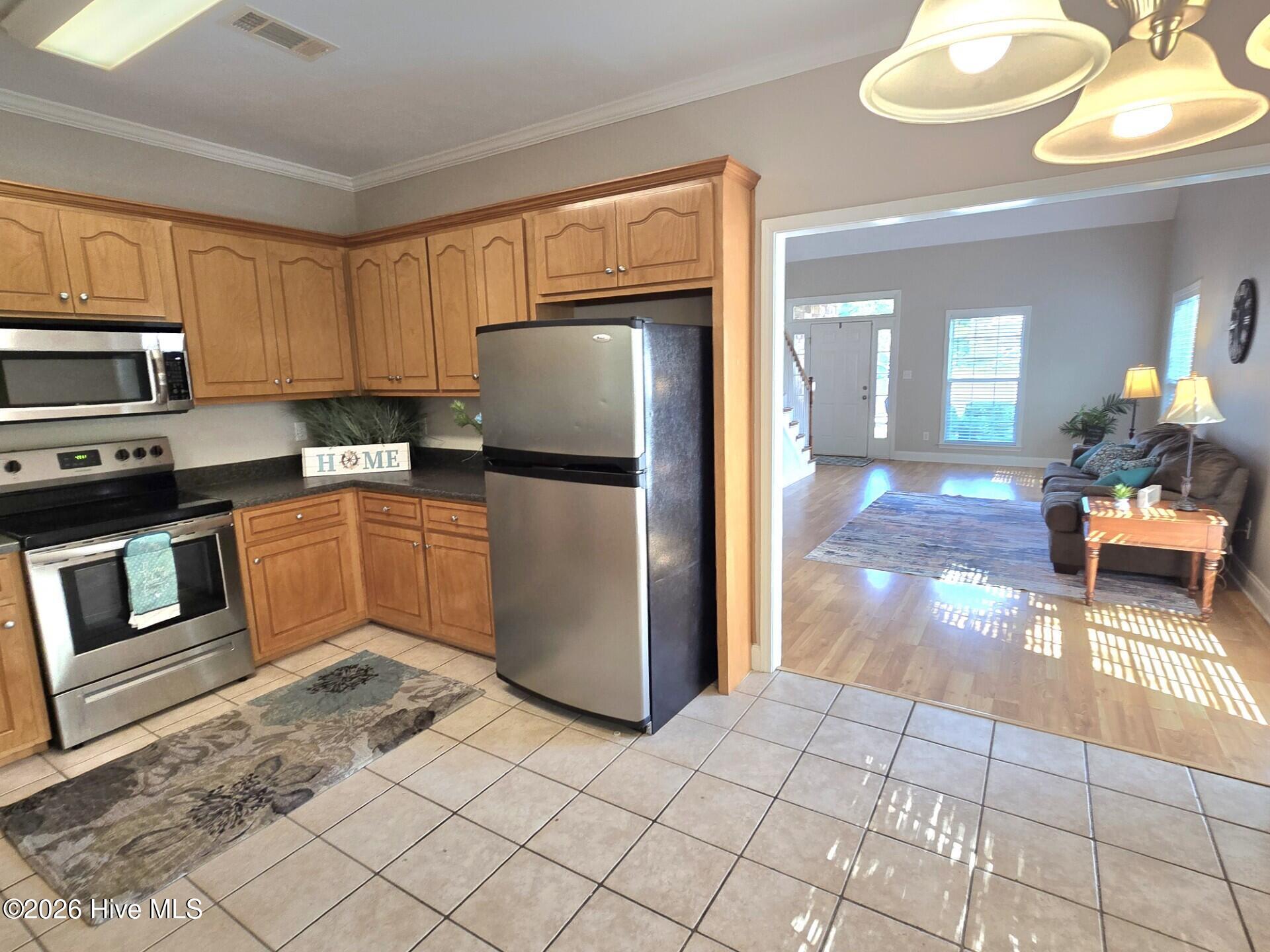 3213 Alton Court Property Photo 13