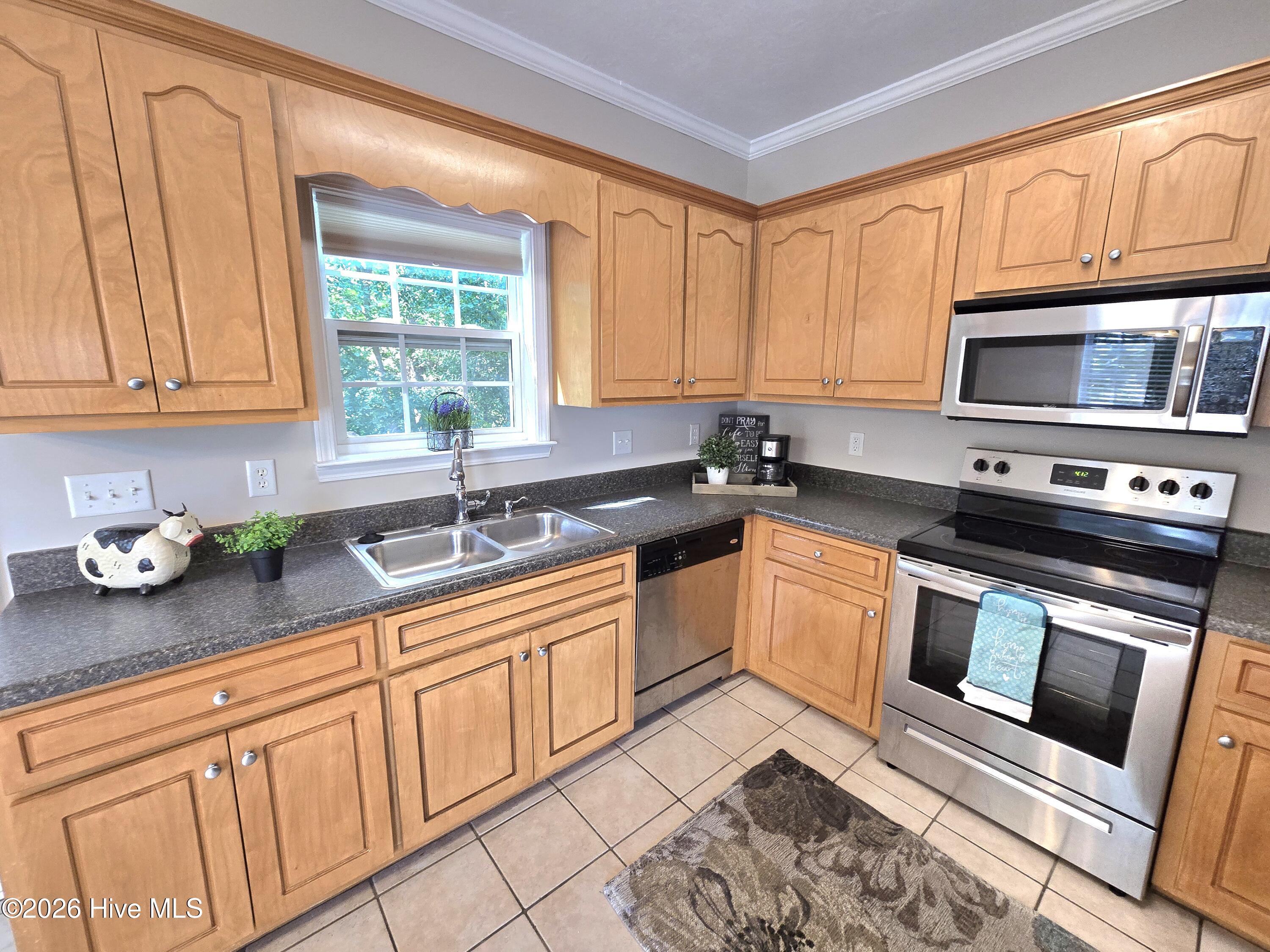 3213 Alton Court Property Photo 14