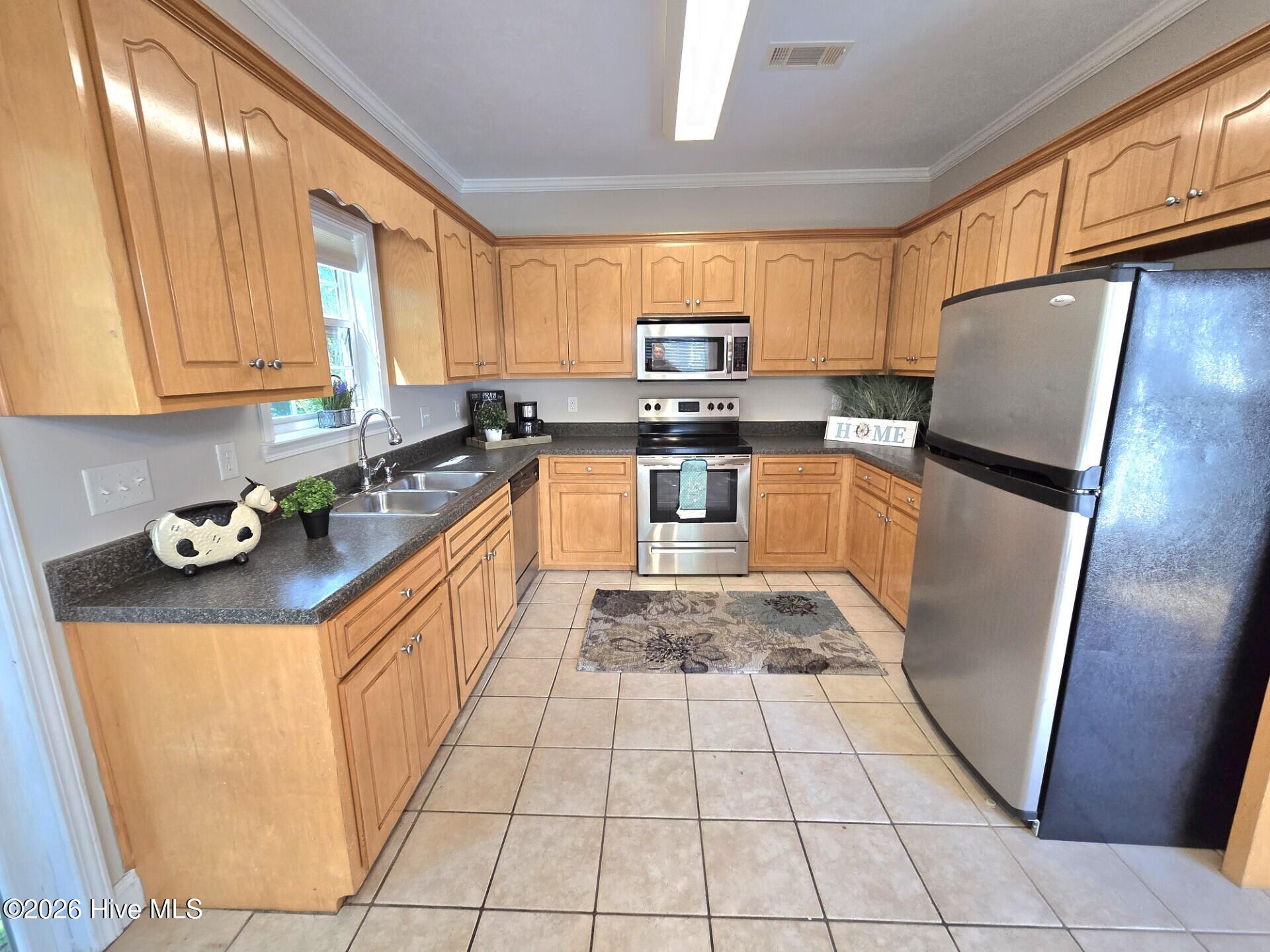 3213 Alton Court Property Photo 16