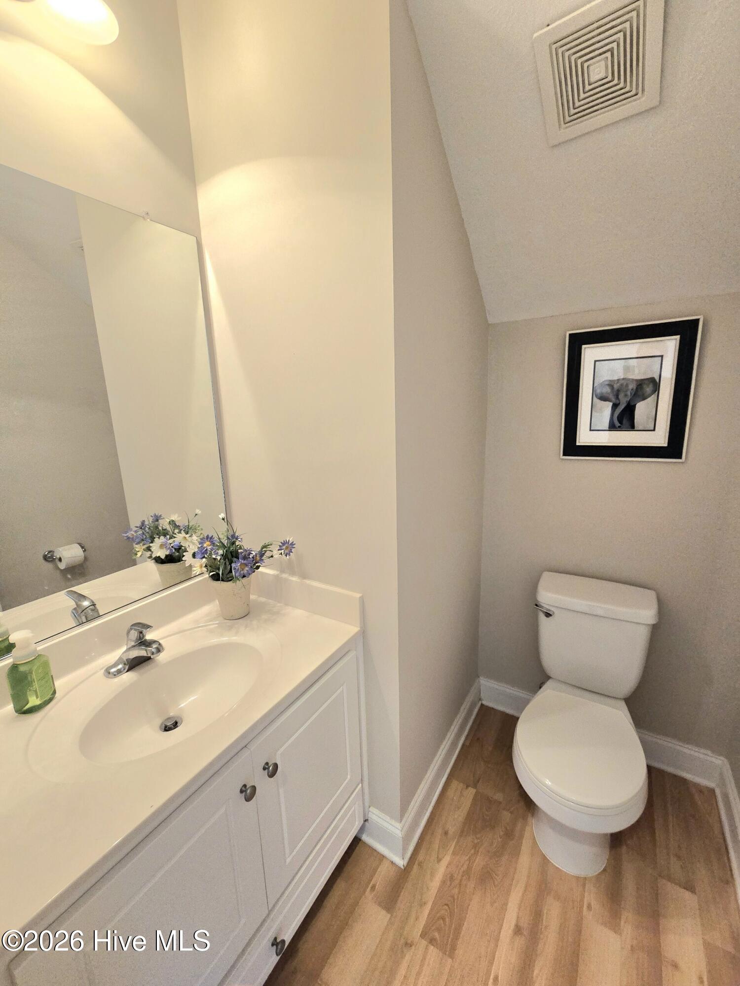 3213 Alton Court Property Photo 17