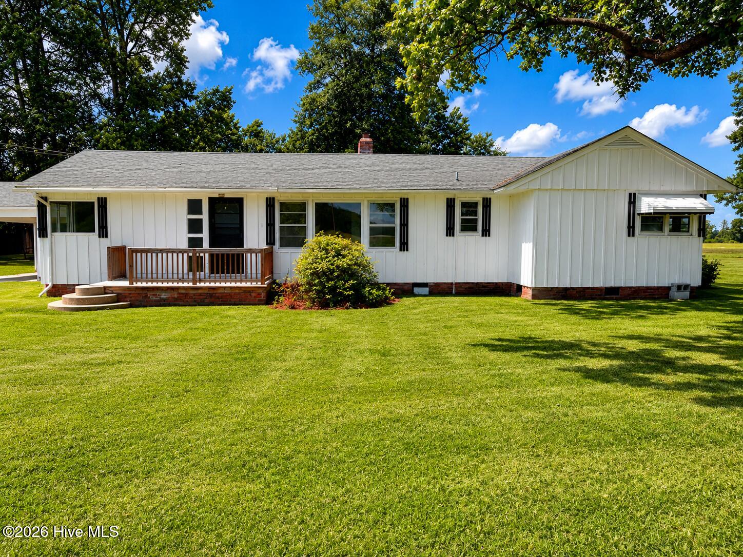 735 Faison Highway Property Photo 2