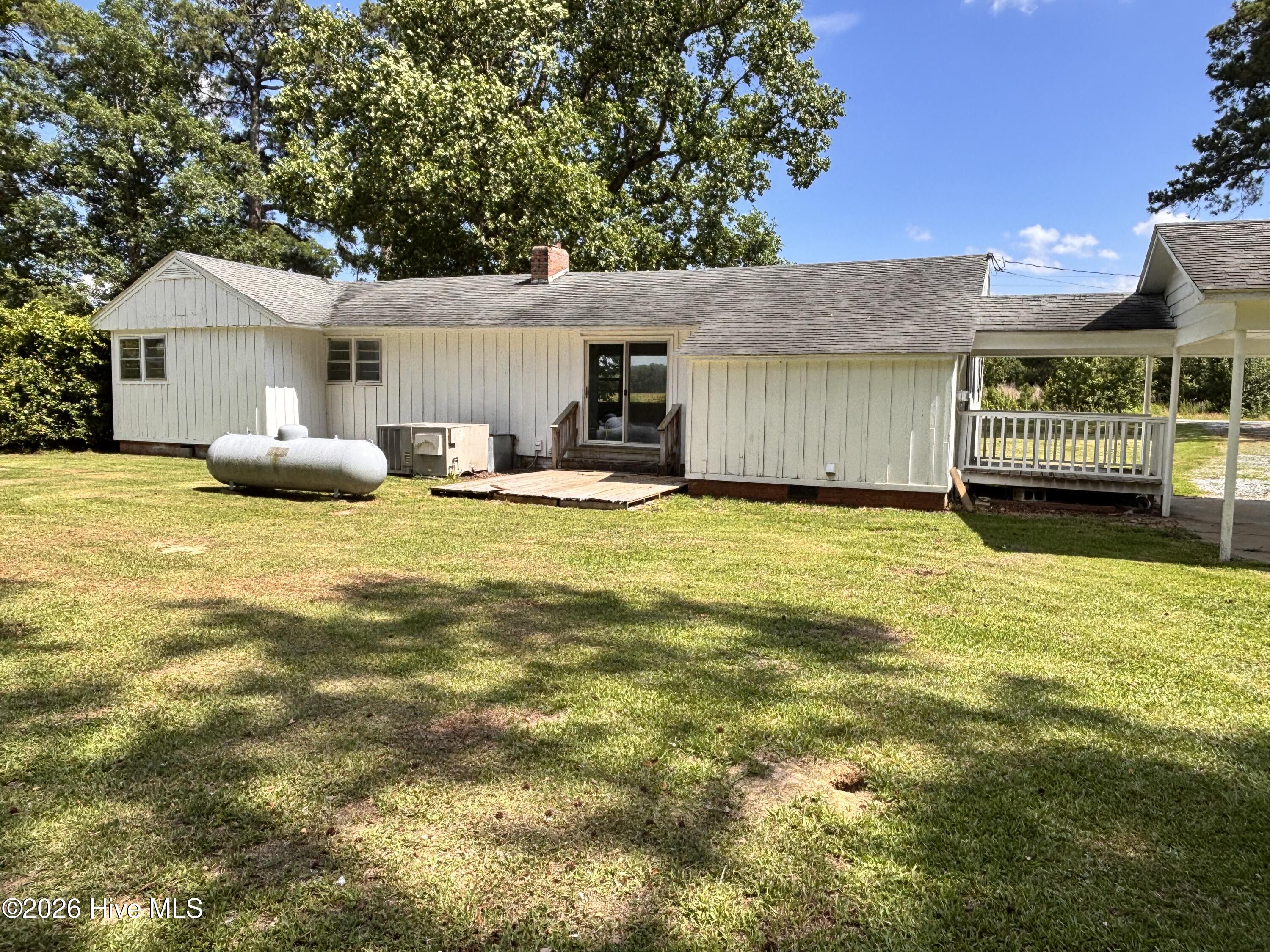 735 Faison Highway Property Photo 5