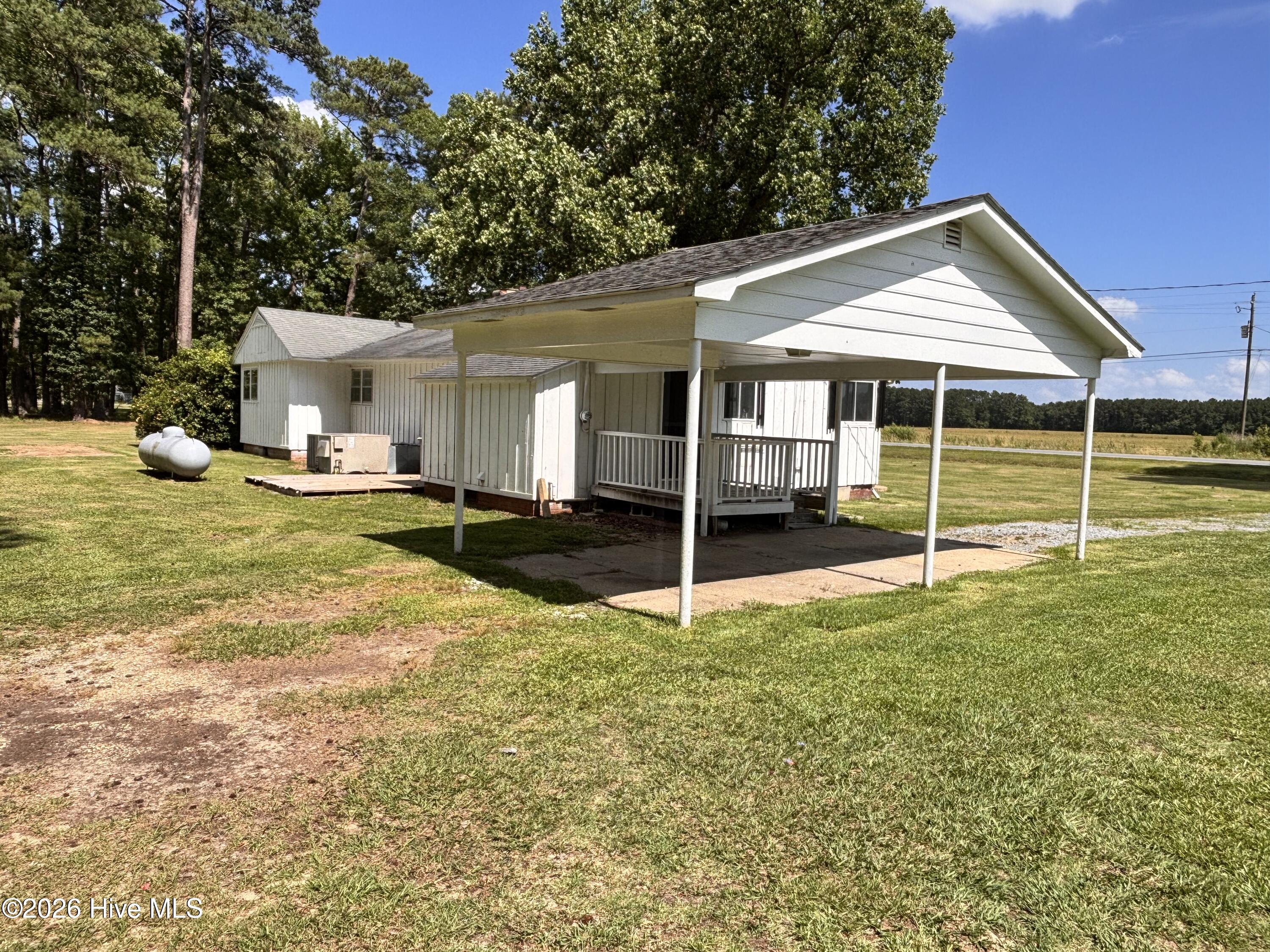 735 Faison Highway Property Photo 6