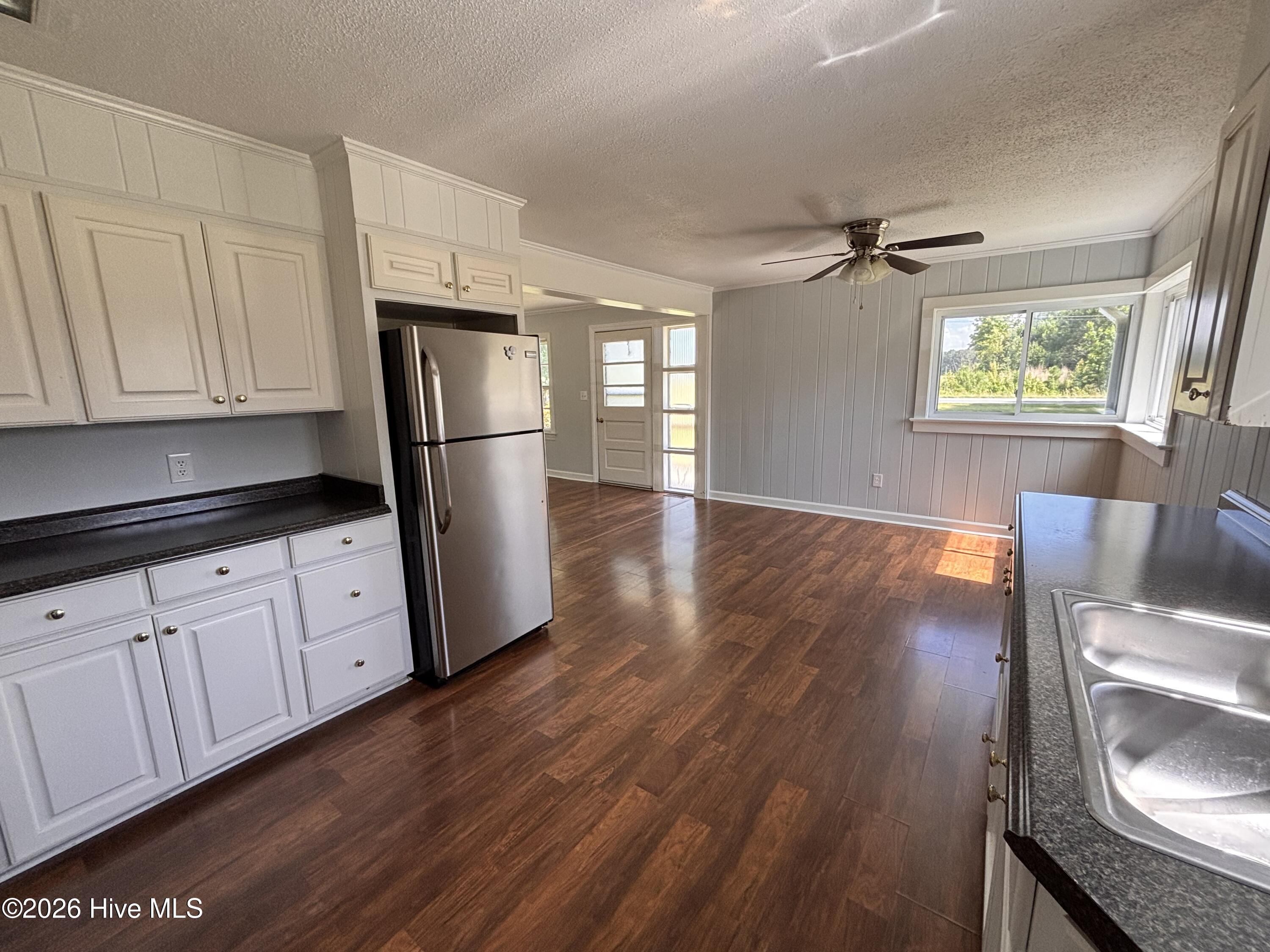 735 Faison Highway Property Photo 8
