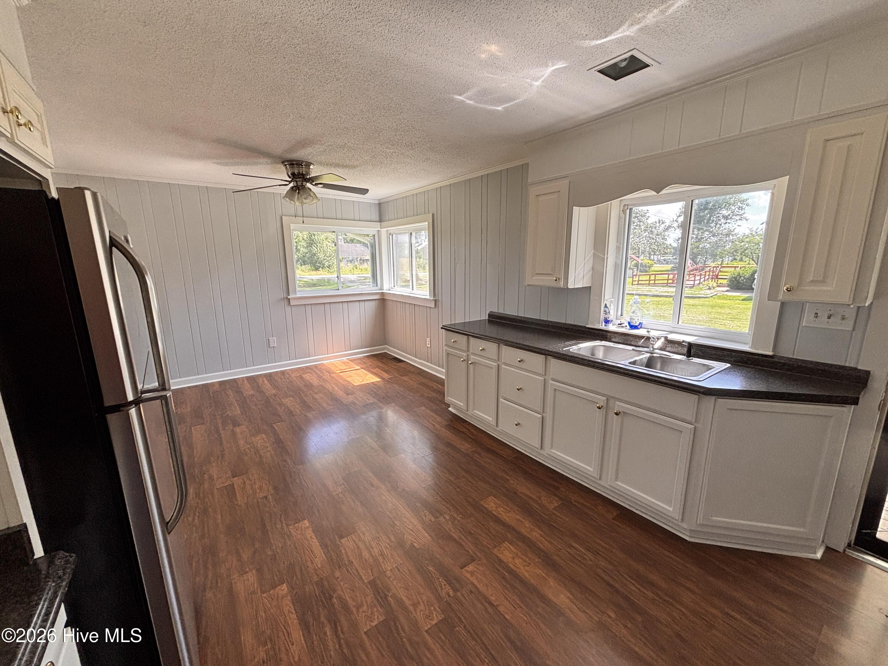 735 Faison Highway Property Photo 9