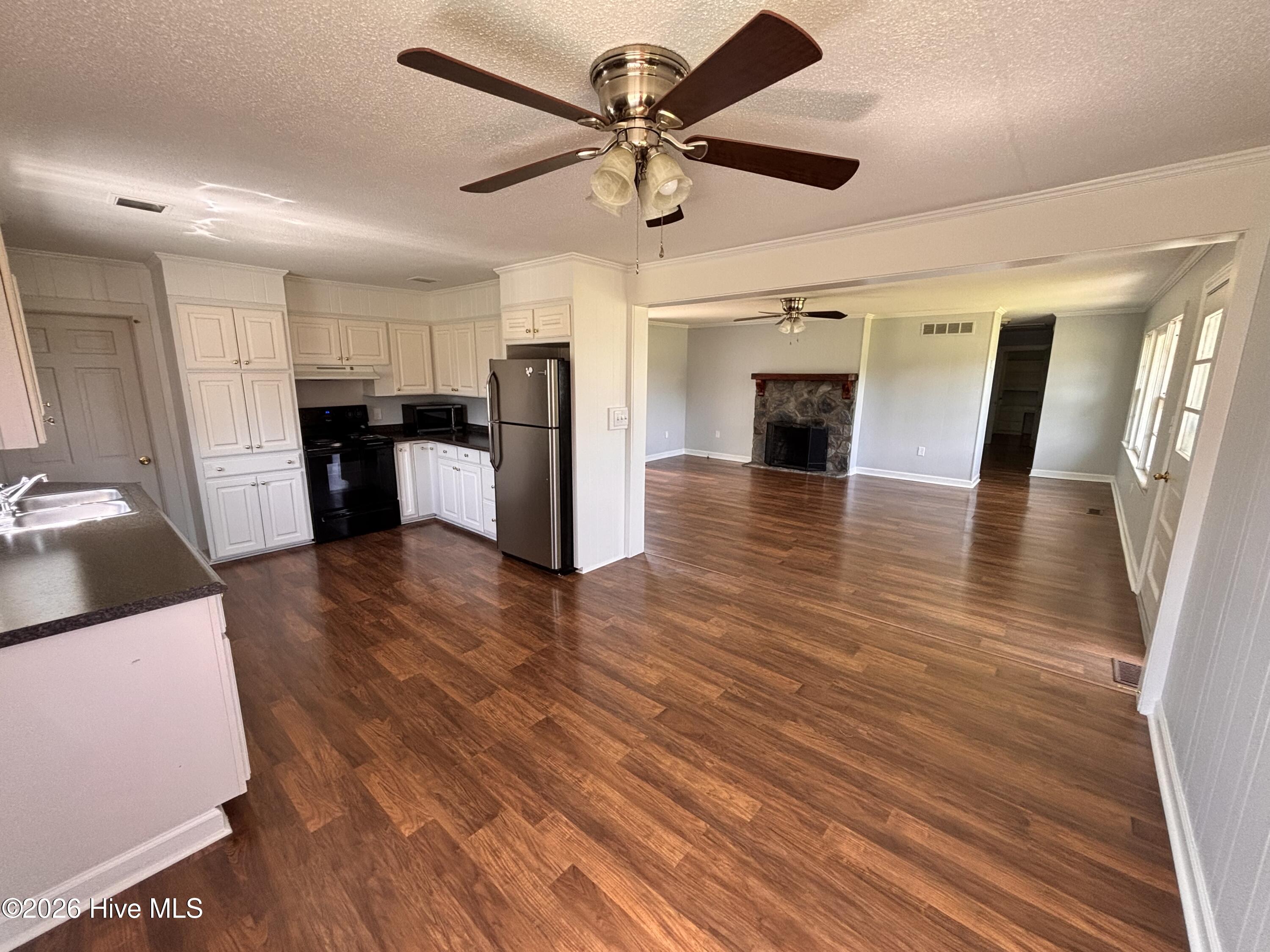 735 Faison Highway Property Photo 10