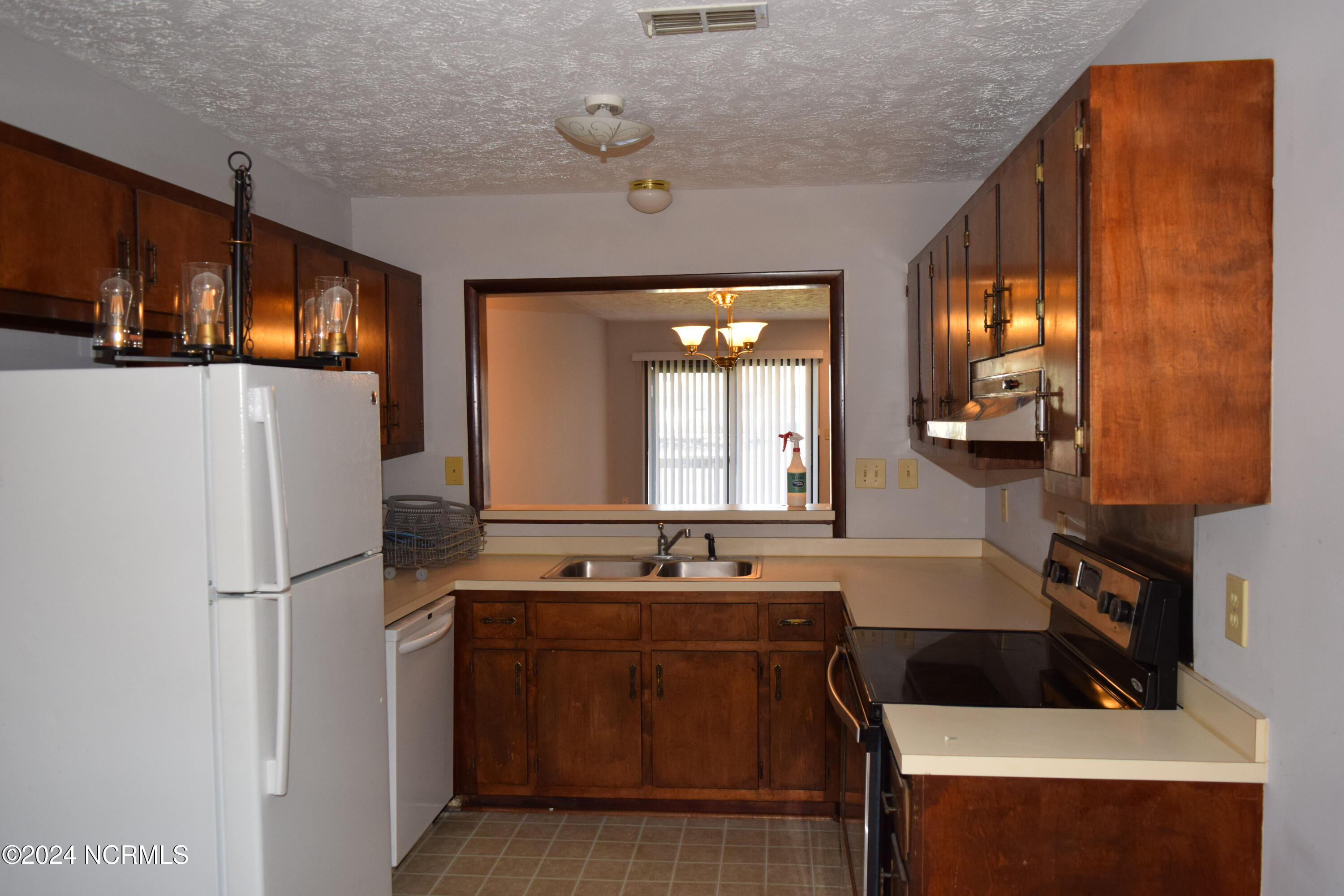 115 Mallard Cove # A Property Photo 4