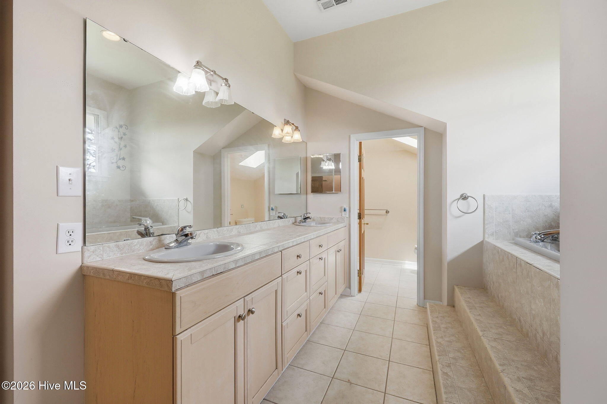 134 W Dowry Creek Property Photo 42