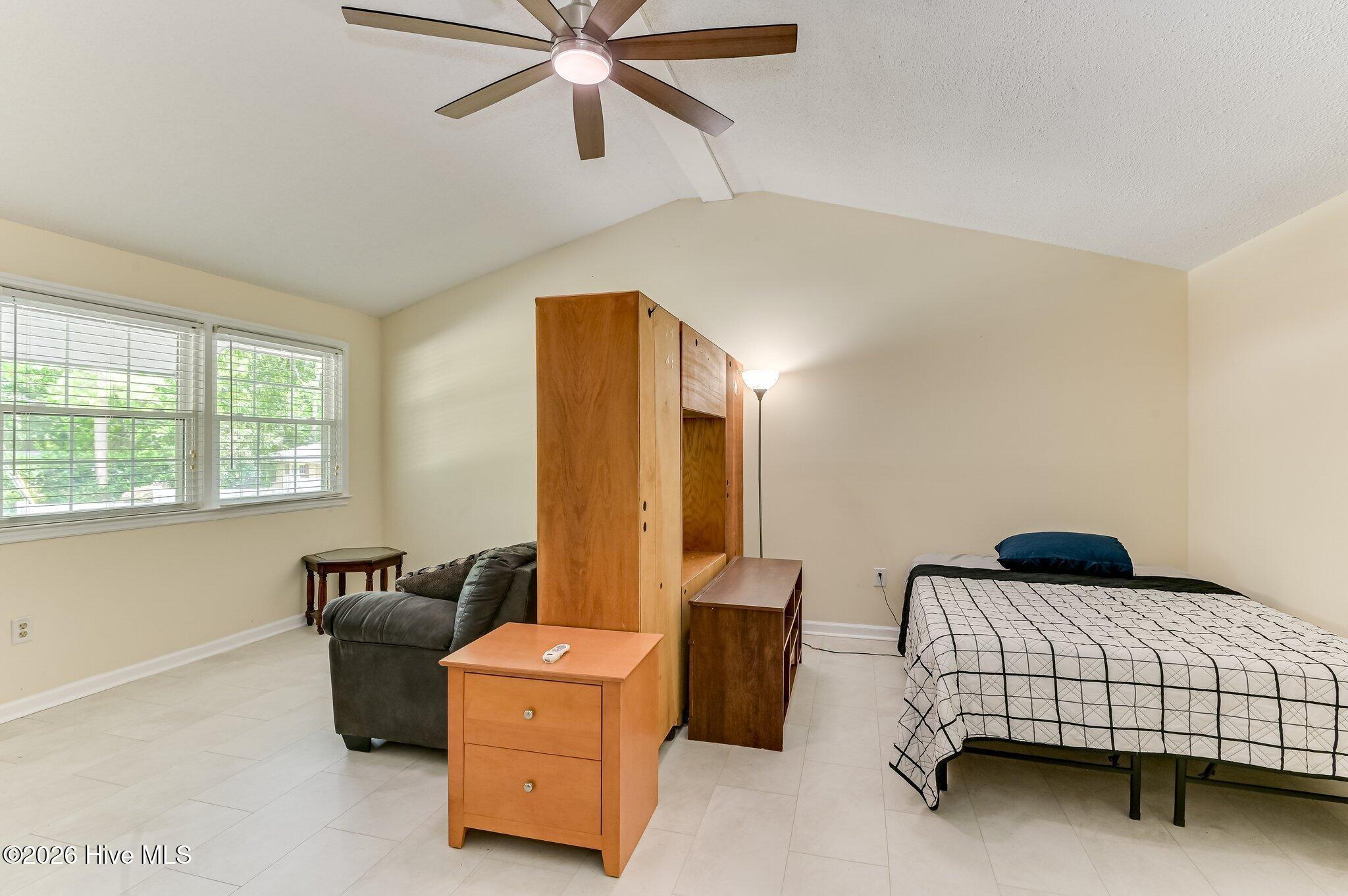 2373 Courtney Circle Property Photo 6