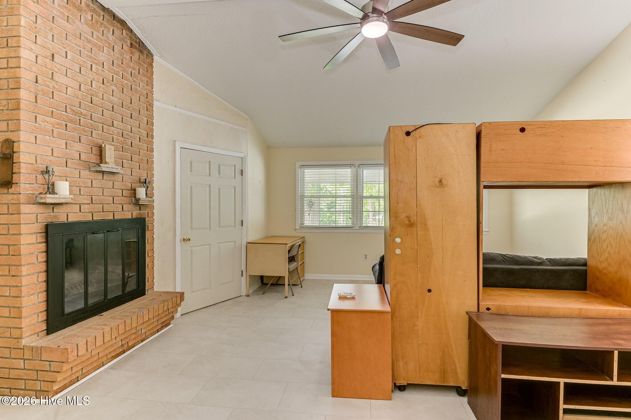 2373 Courtney Circle Property Photo 8