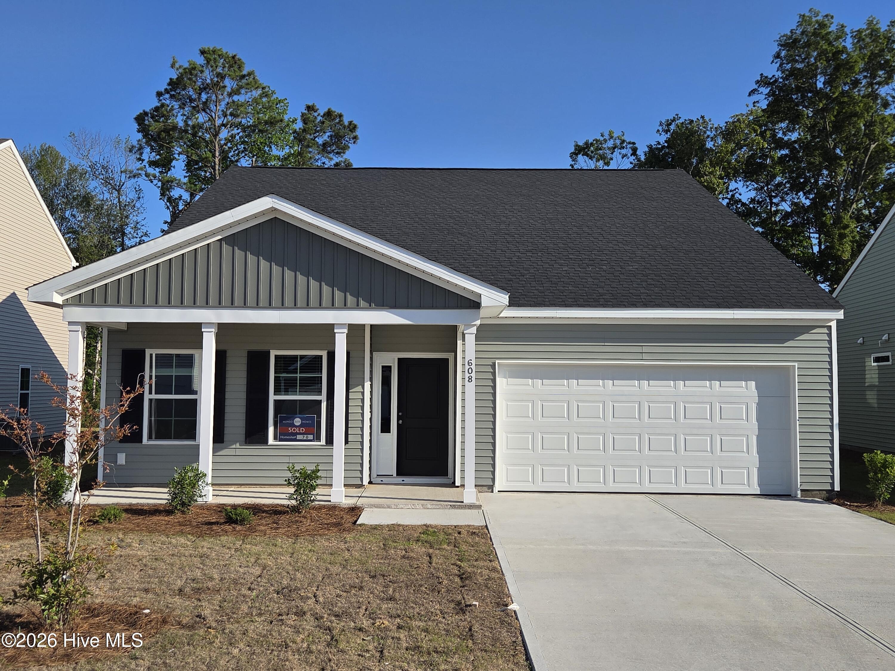 727 Mallory Drive Property Photo 3