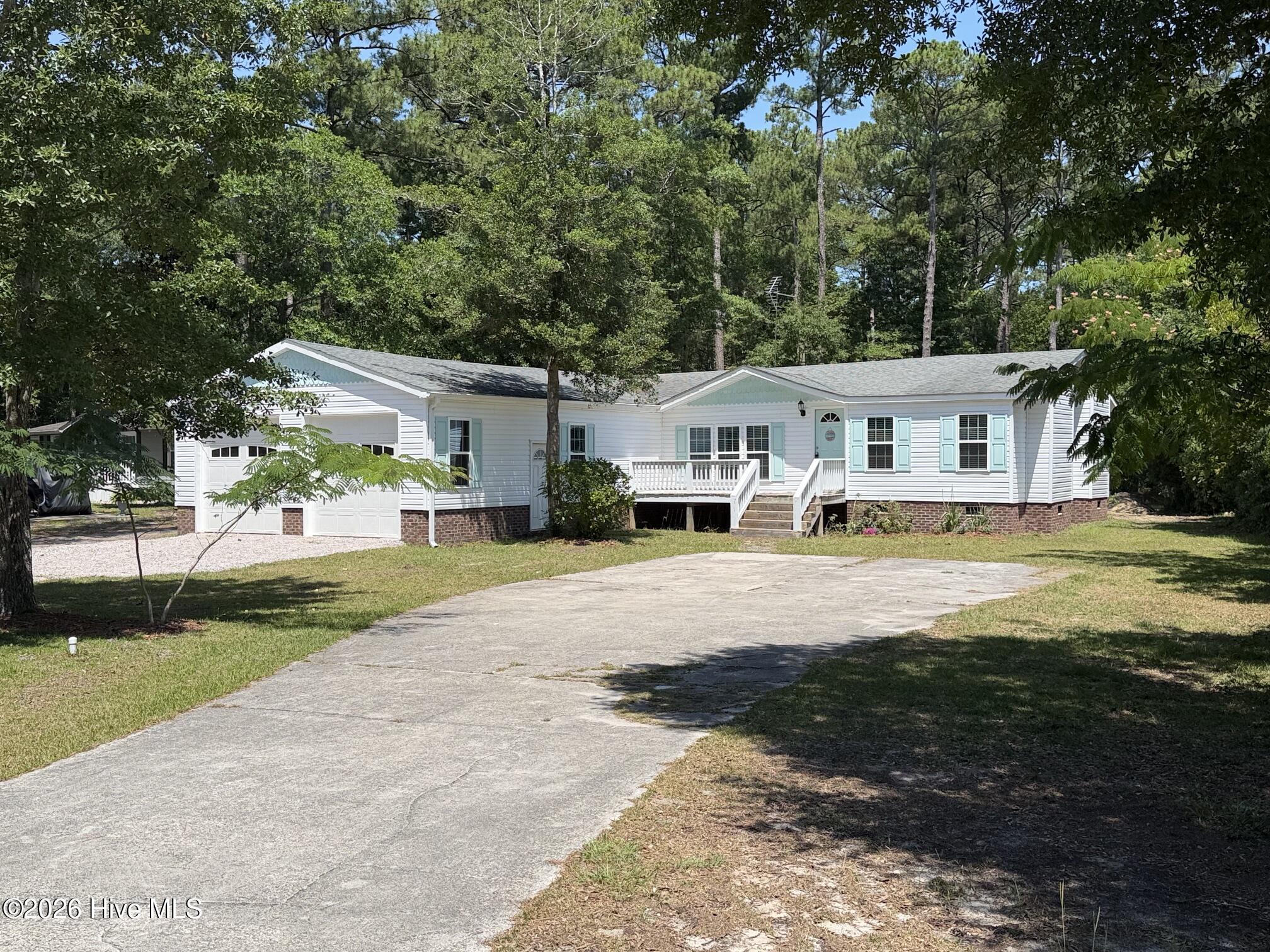 135 Bogue Forest Drive Property Photo 1