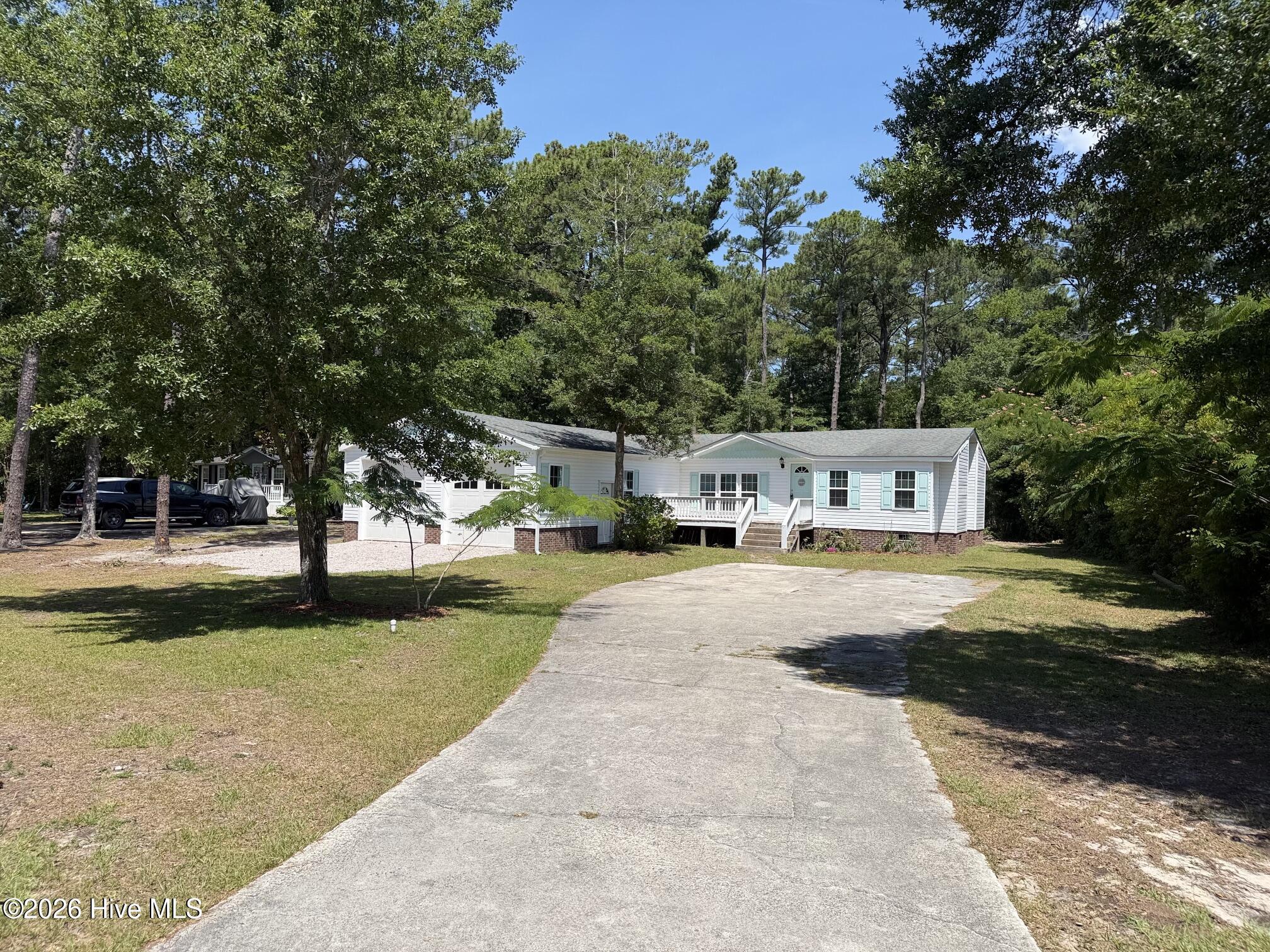 135 Bogue Forest Drive Property Photo 3
