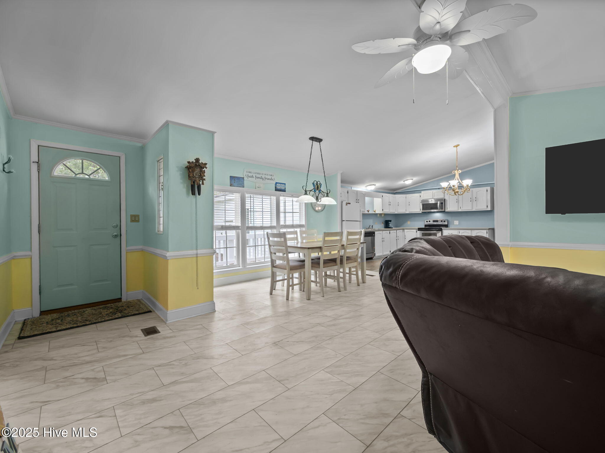 135 Bogue Forest Drive Property Photo 10