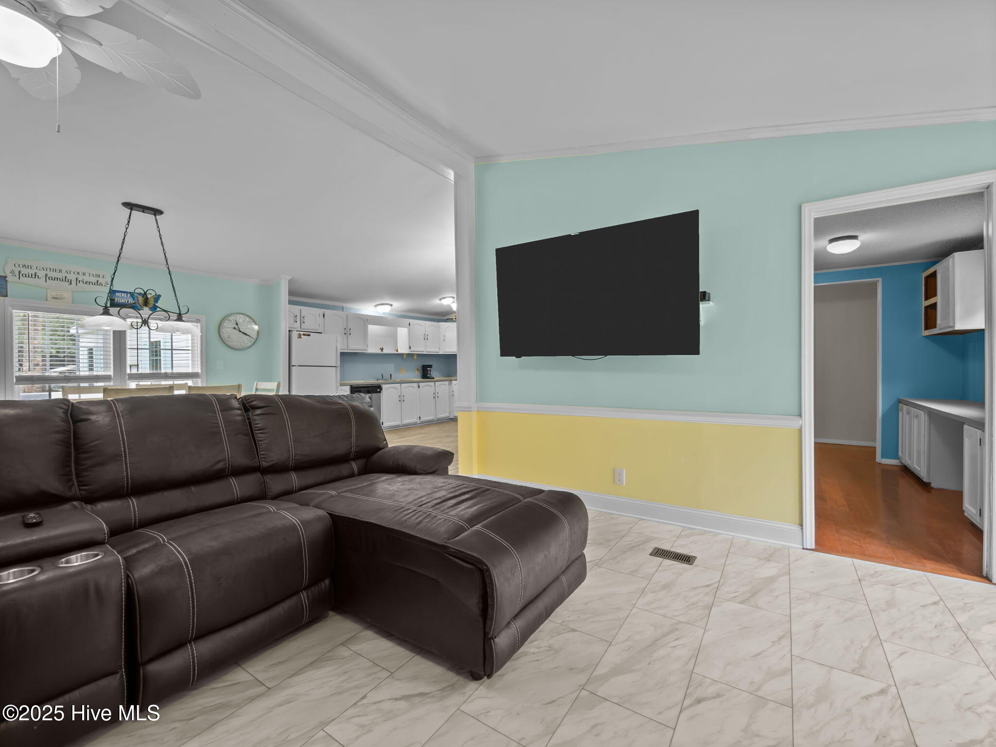 135 Bogue Forest Drive Property Photo 14