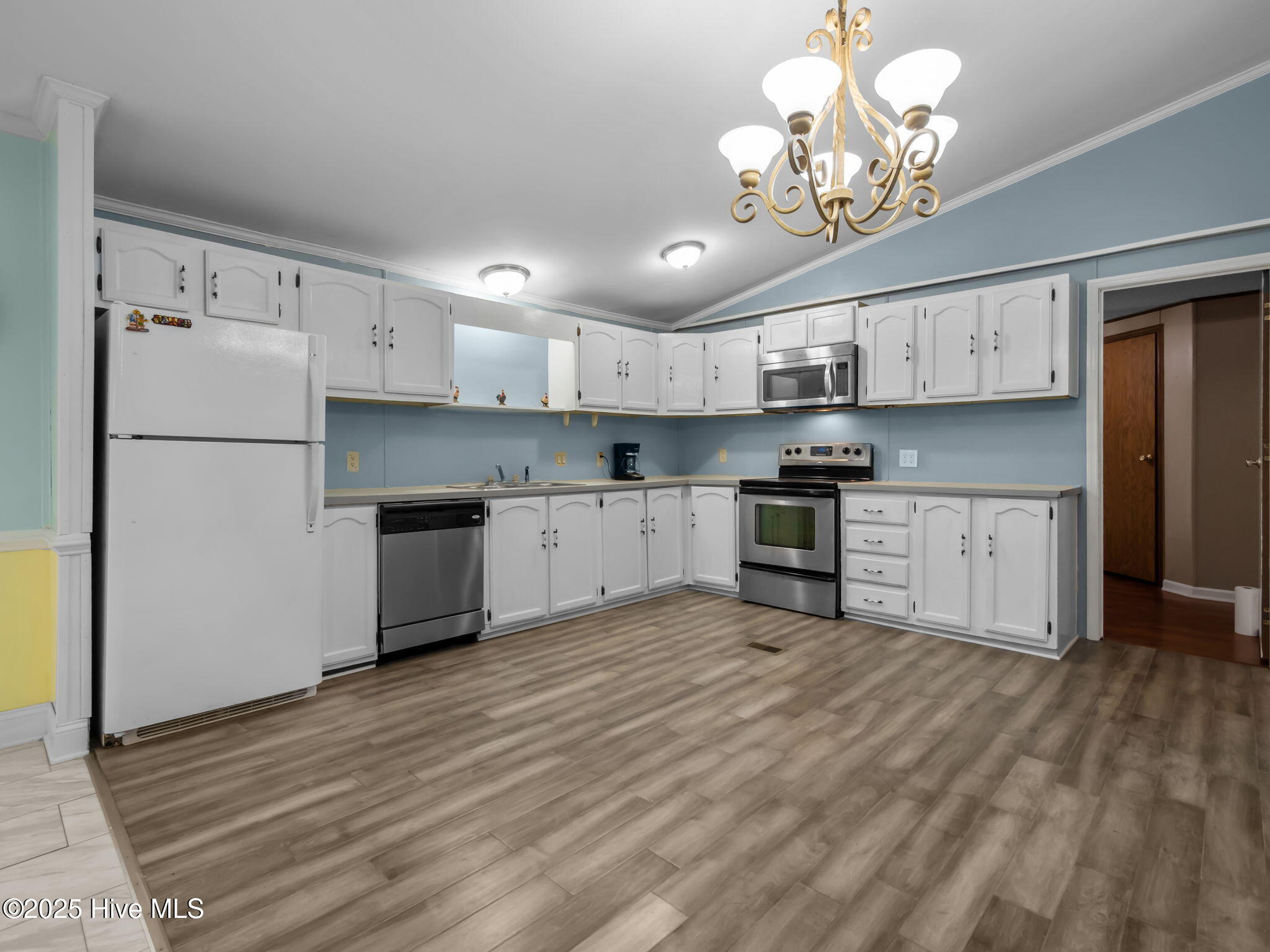 135 Bogue Forest Drive Property Photo 20