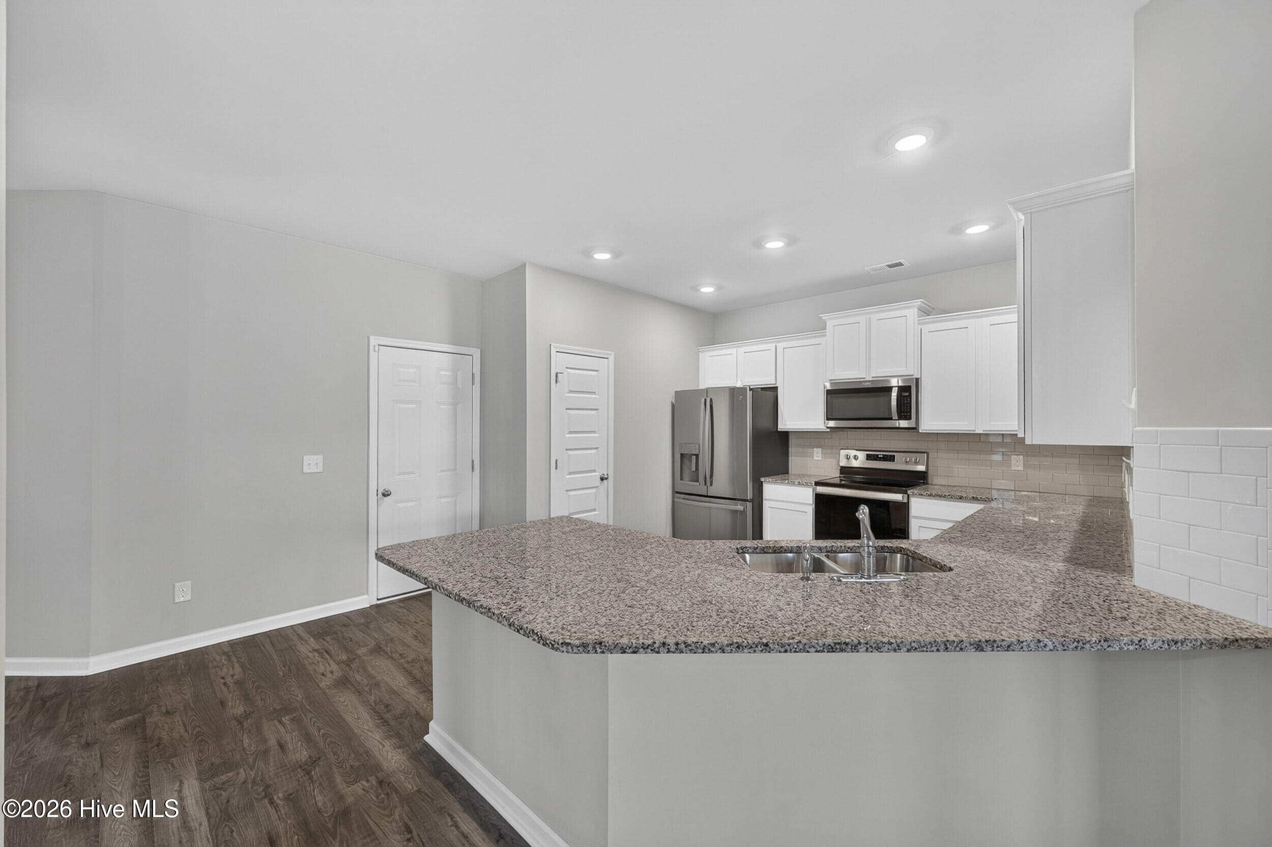 1004 Hay Meadow Drive Property Photo 8