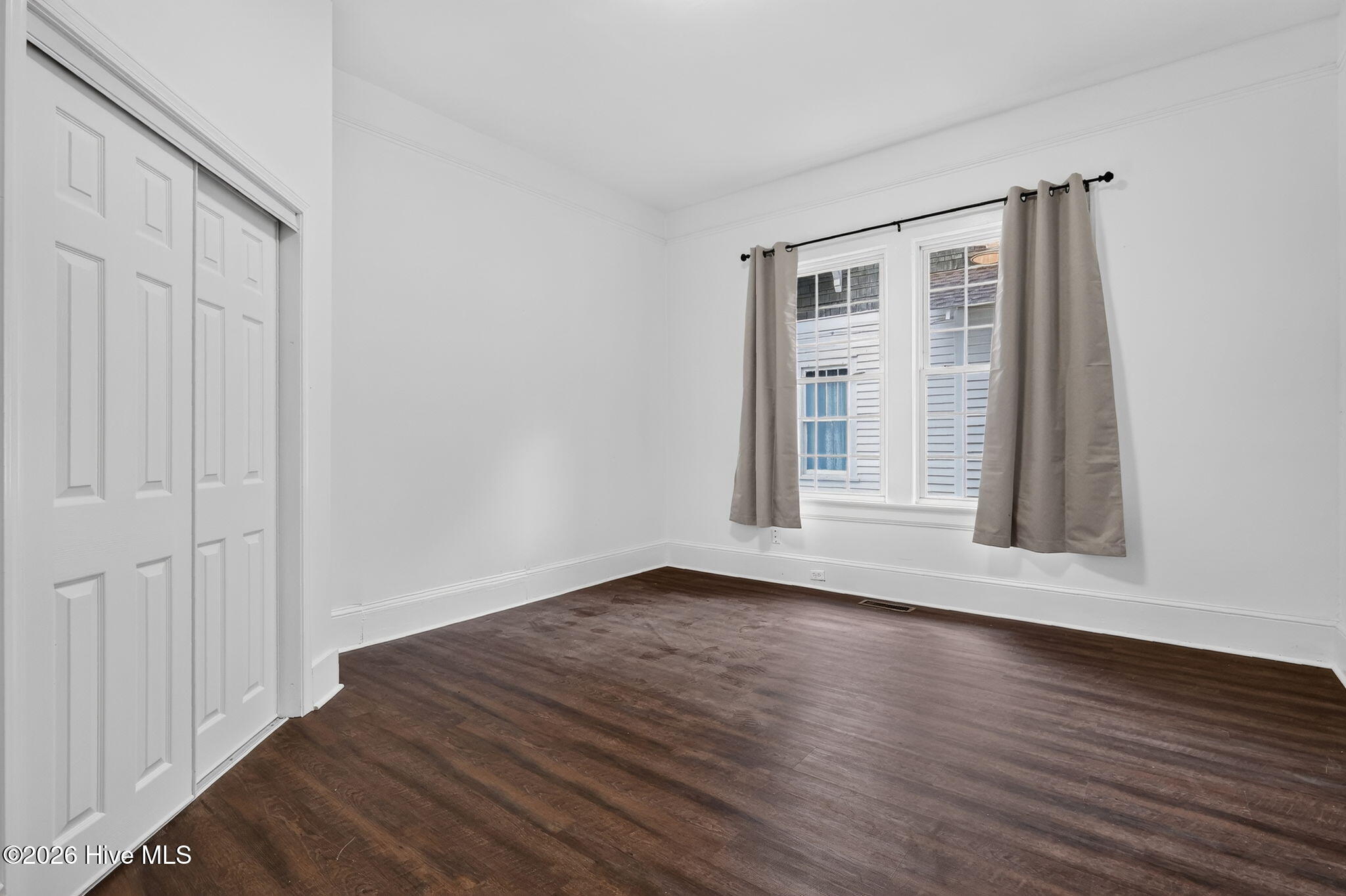 700 Kenan Street W Property Photo 21