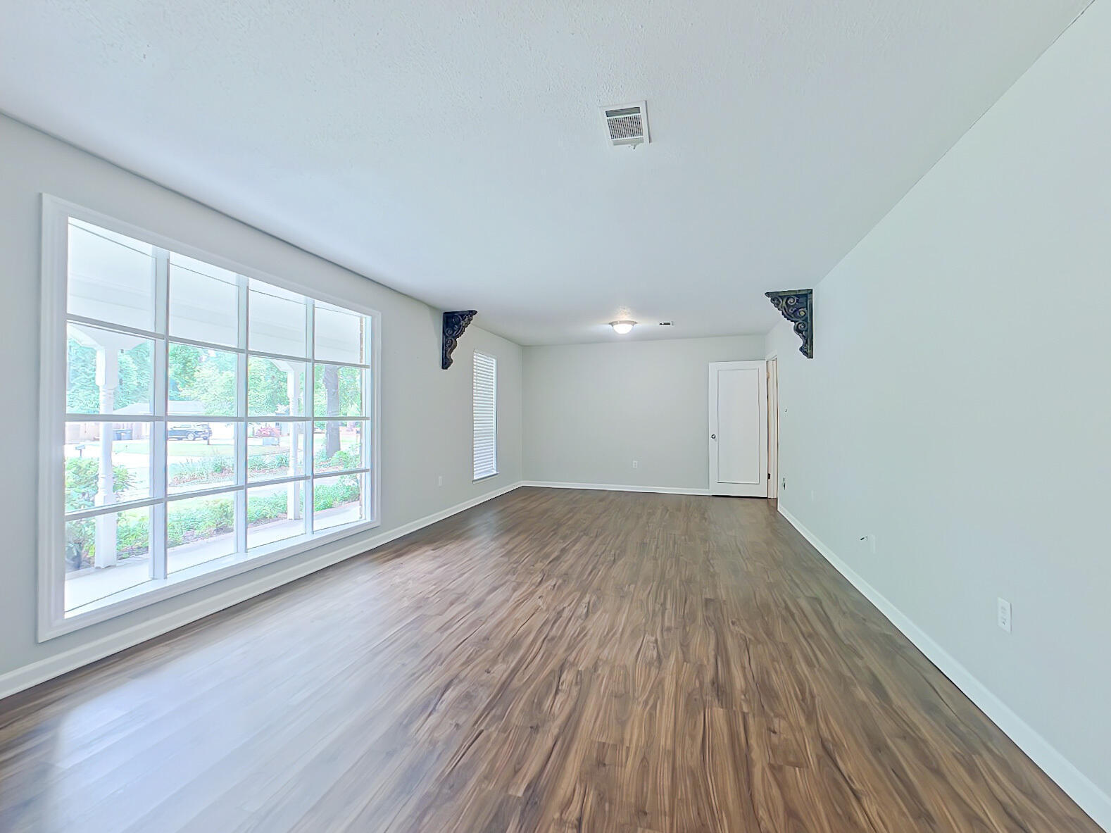 850 Brookfield Parkway Property Photo 13