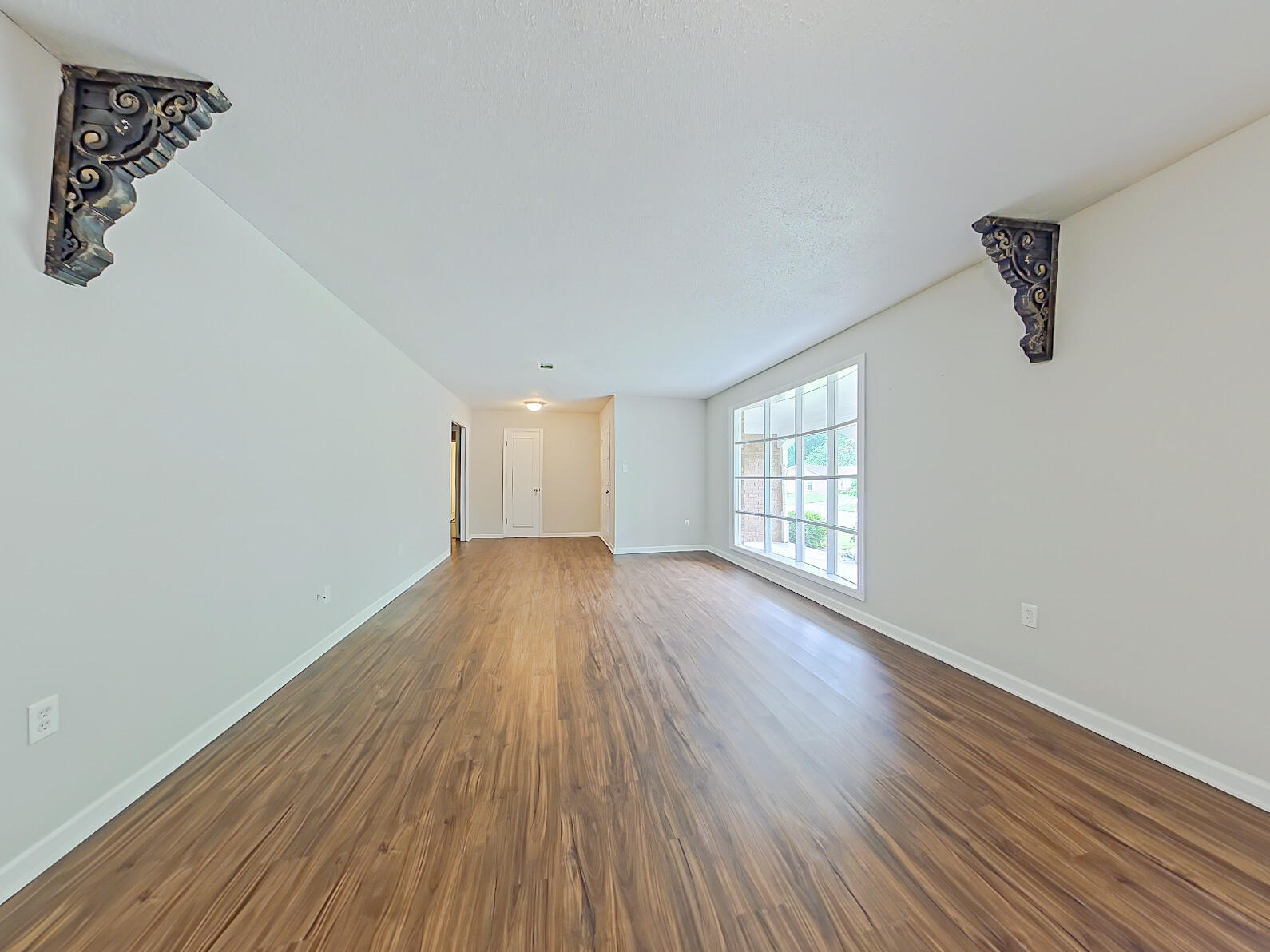 850 Brookfield Parkway Property Photo 15