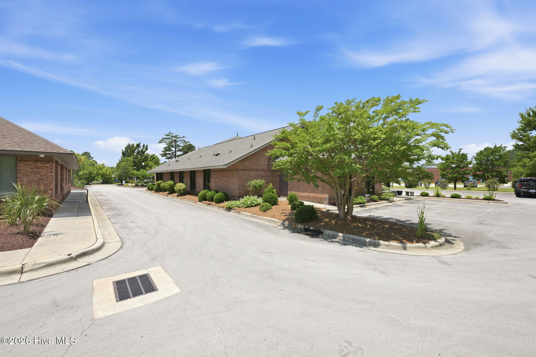 612 Mccarthy Boulevard B Property Photo 4