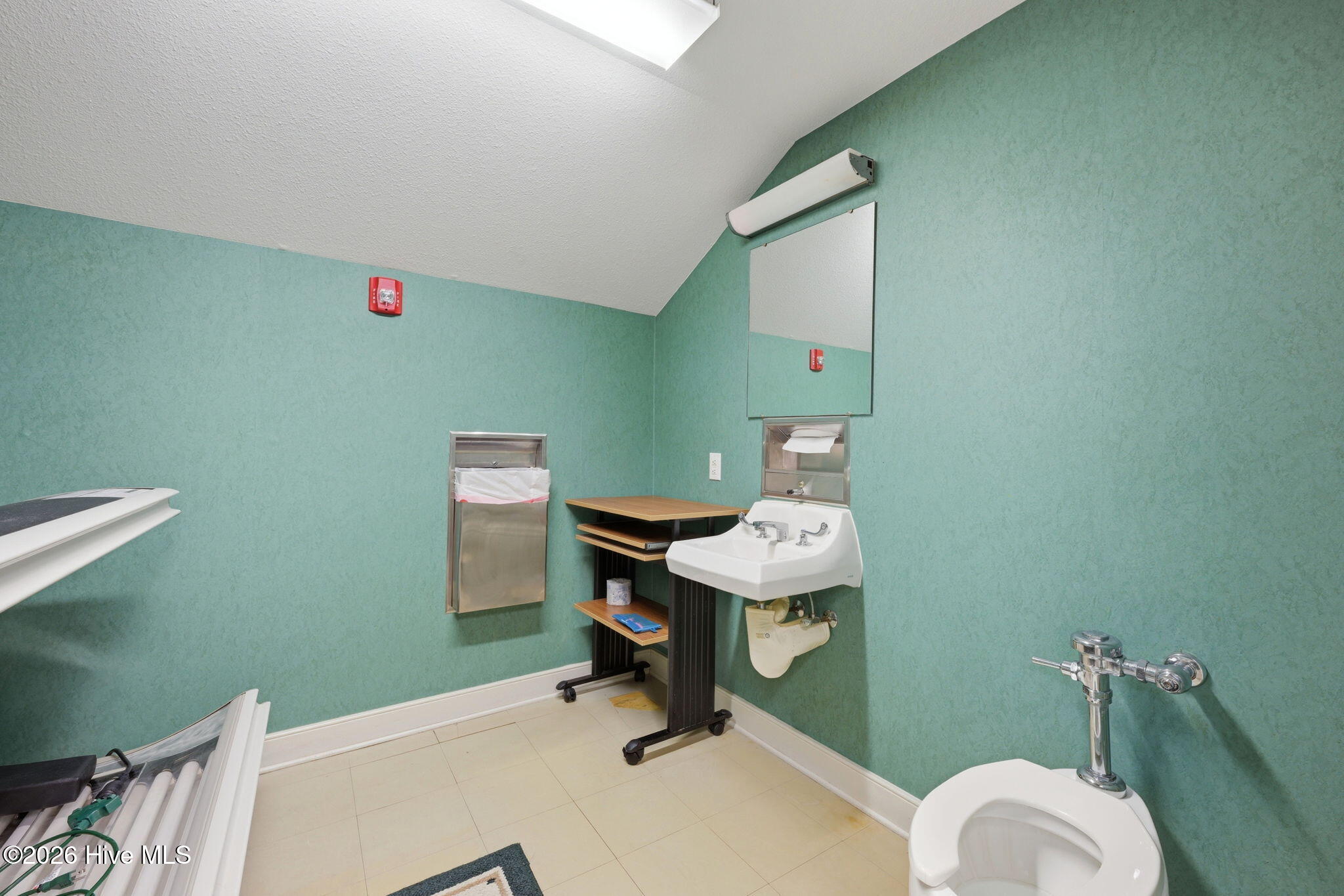 612 Mccarthy Boulevard B Property Photo 57