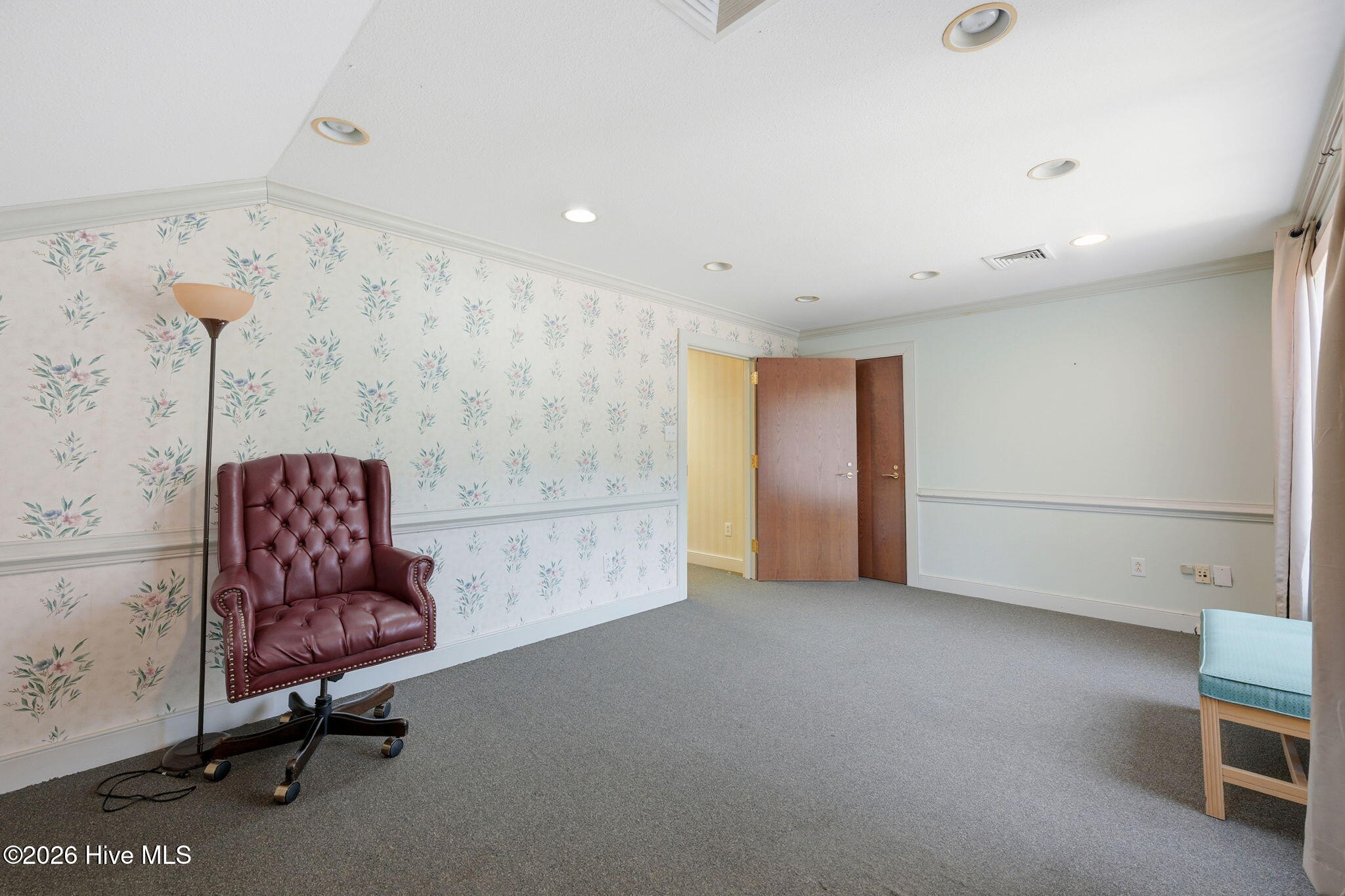 612 Mccarthy Boulevard B Property Photo 59