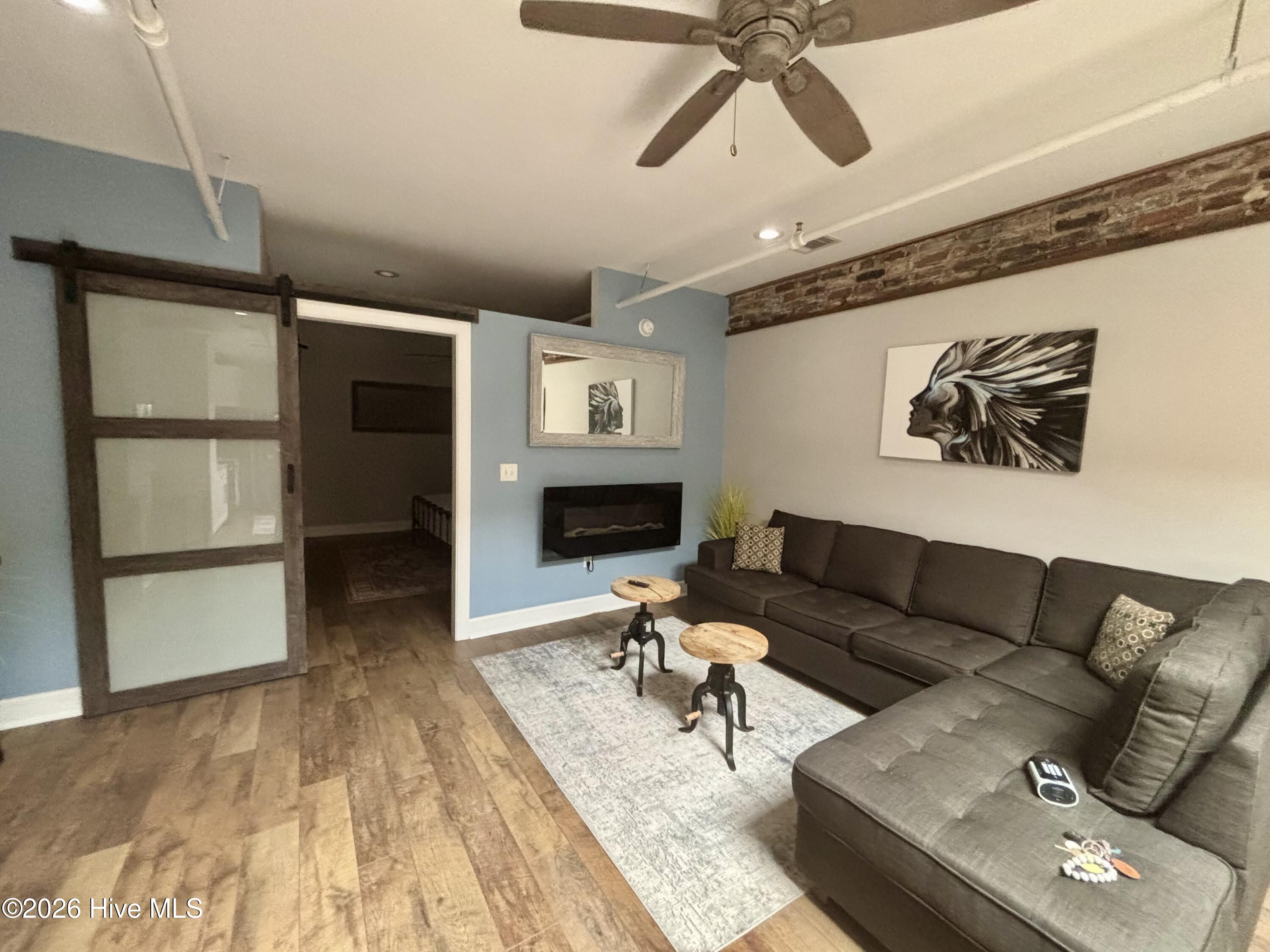 1118 Broad Street B Property Photo 5