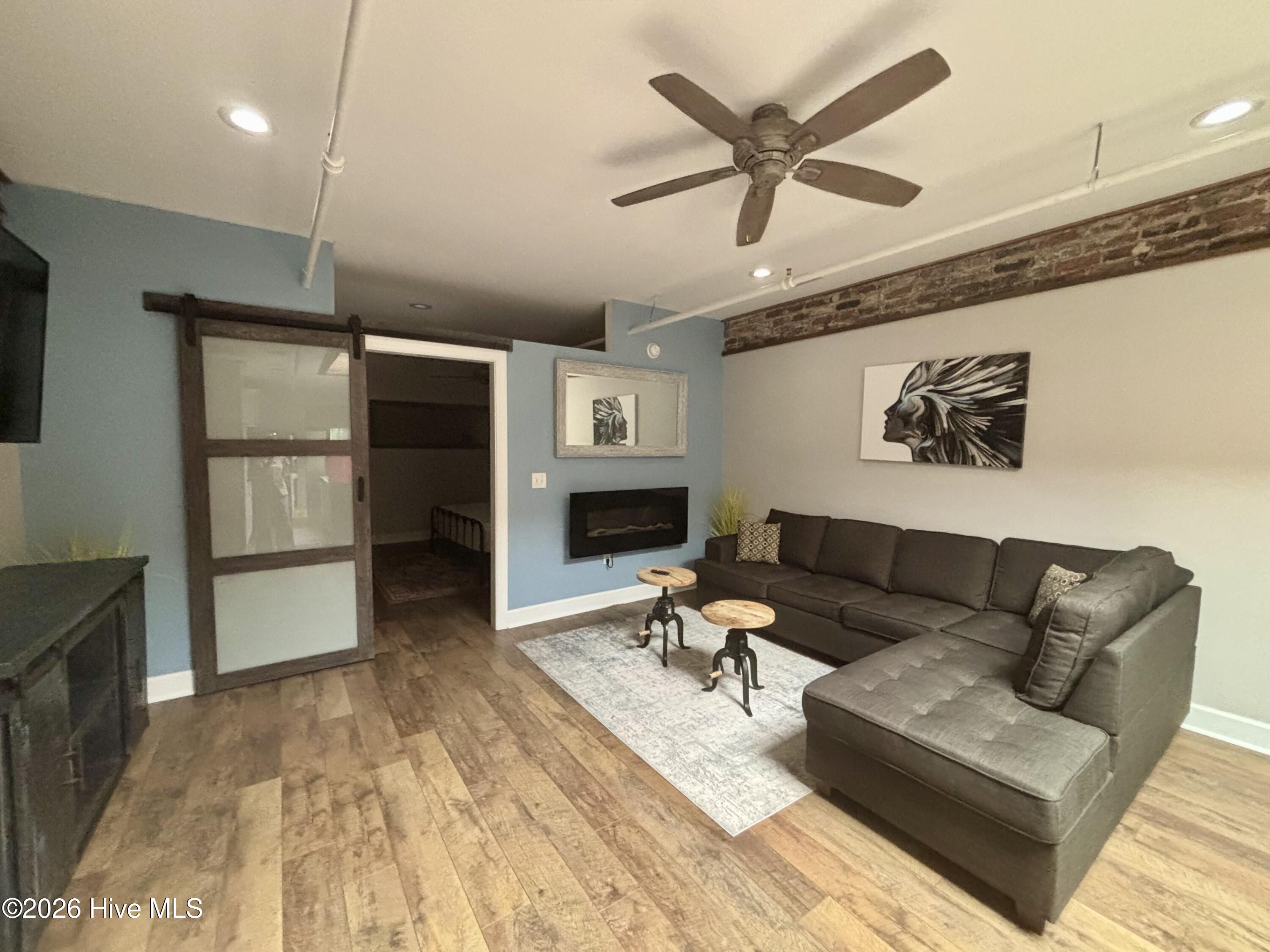 1118 Broad Street B Property Photo 6