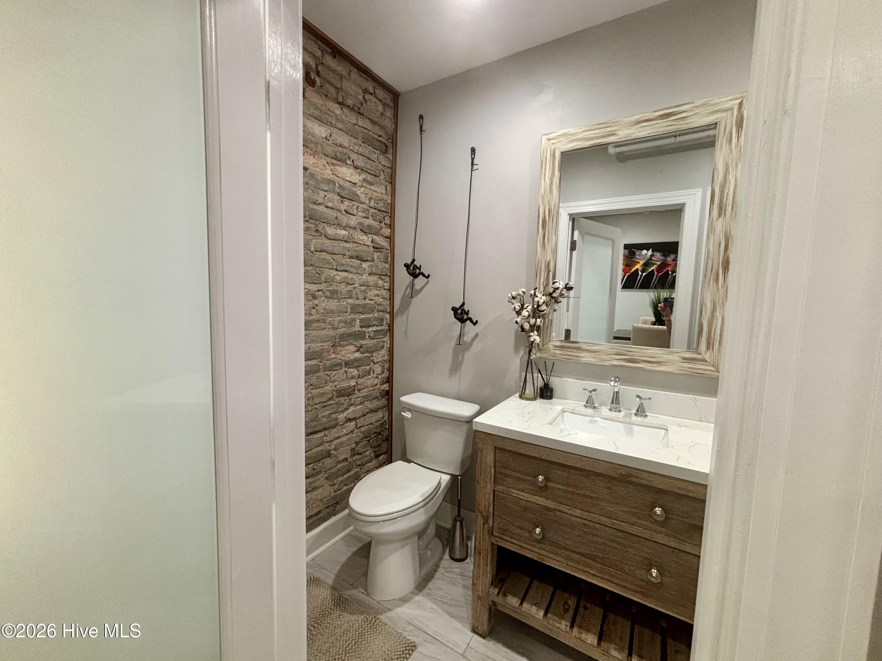 1118 Broad Street B Property Photo 10
