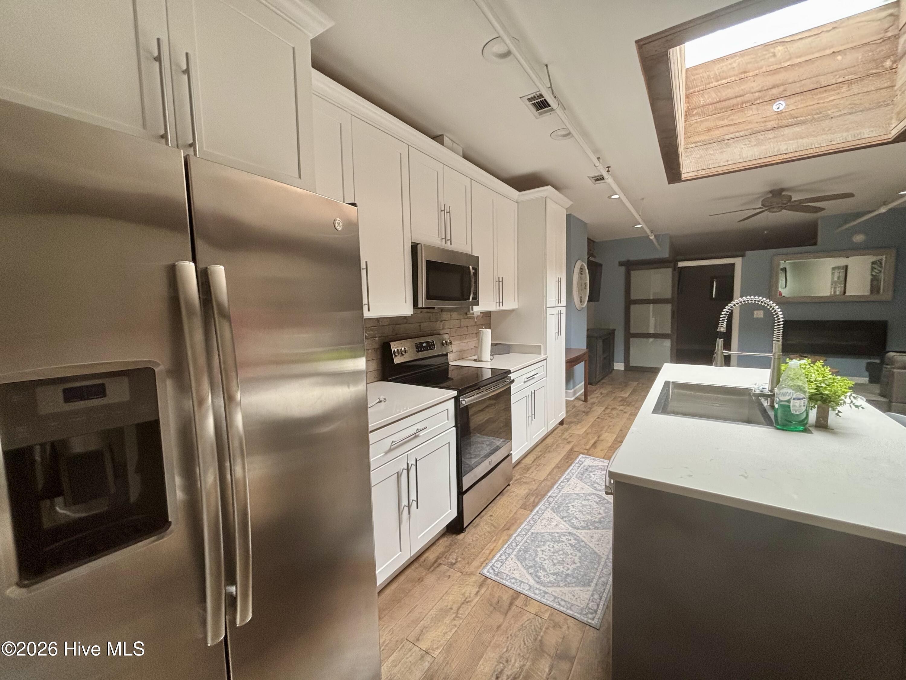 1118 Broad Street B Property Photo 12