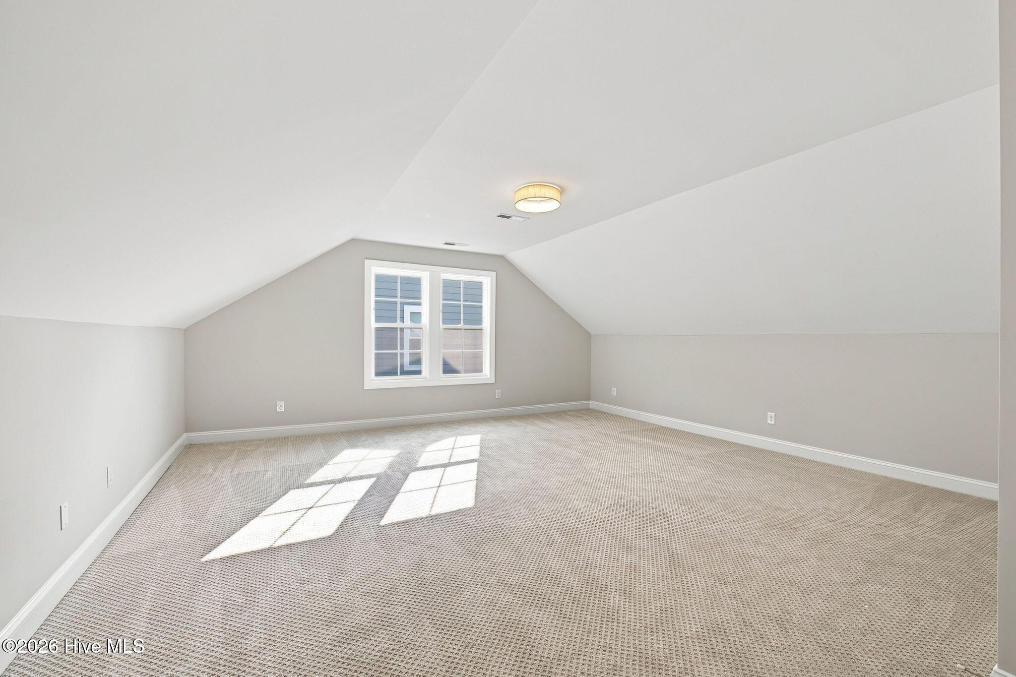 2010 Brighton Drive Property Photo 7