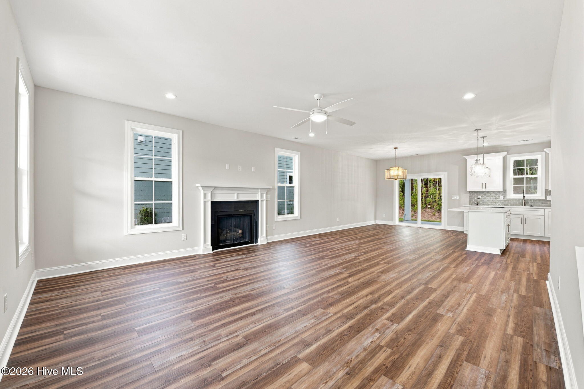 2010 Brighton Drive Property Photo 9