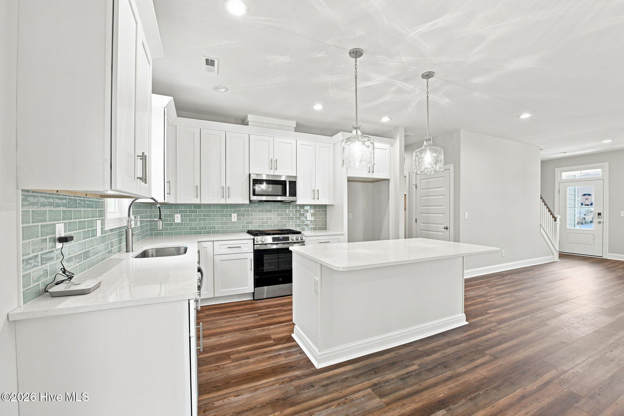 2010 Brighton Drive Property Photo 13