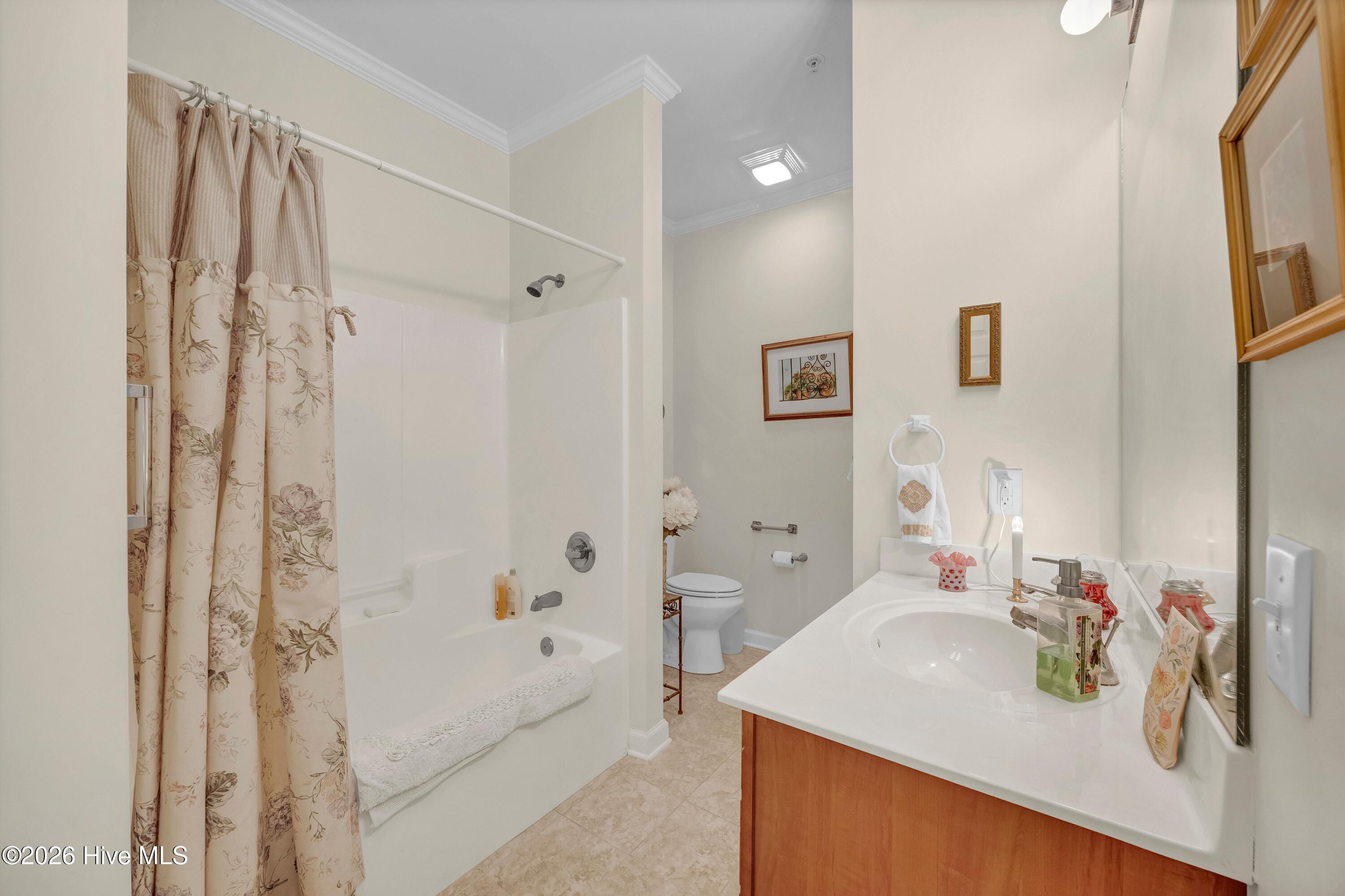 210 Fullford Lane 103 Property Photo 17