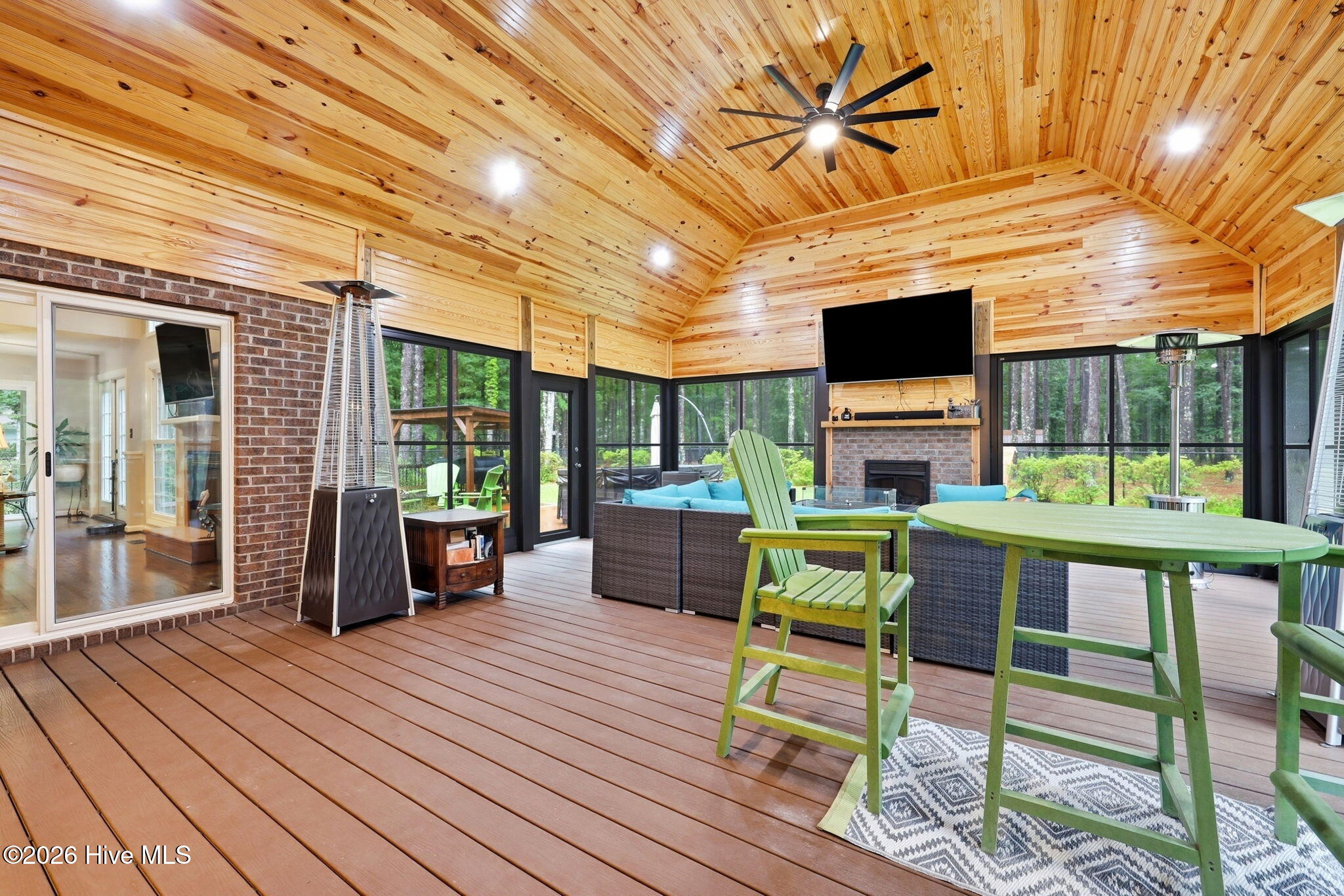 211 Channel Run Property Photo 17