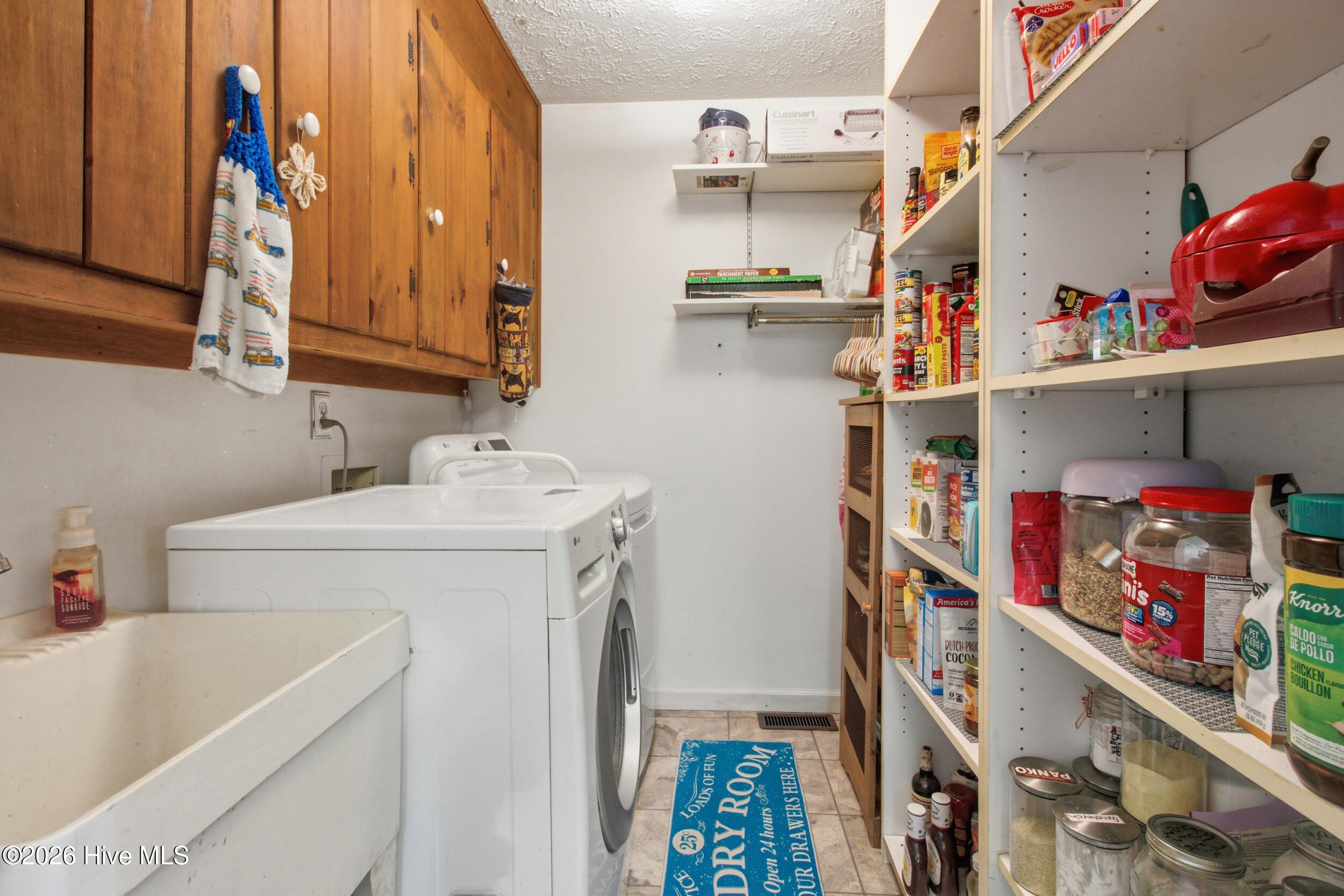 101 Hughes Lane Property Photo 22