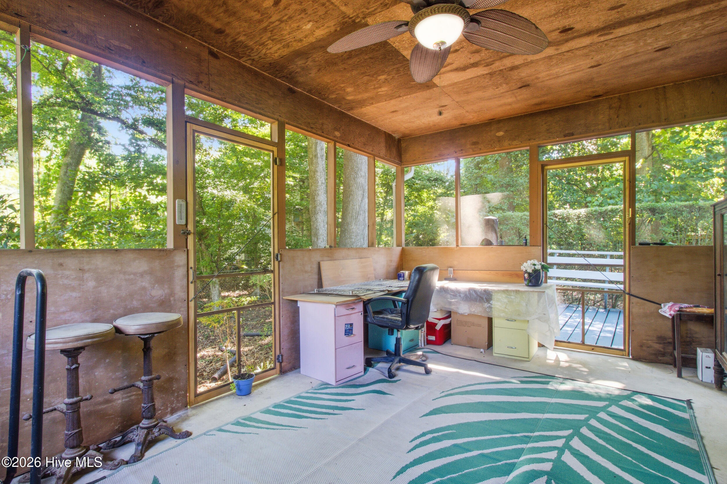 101 Hughes Lane Property Photo 39