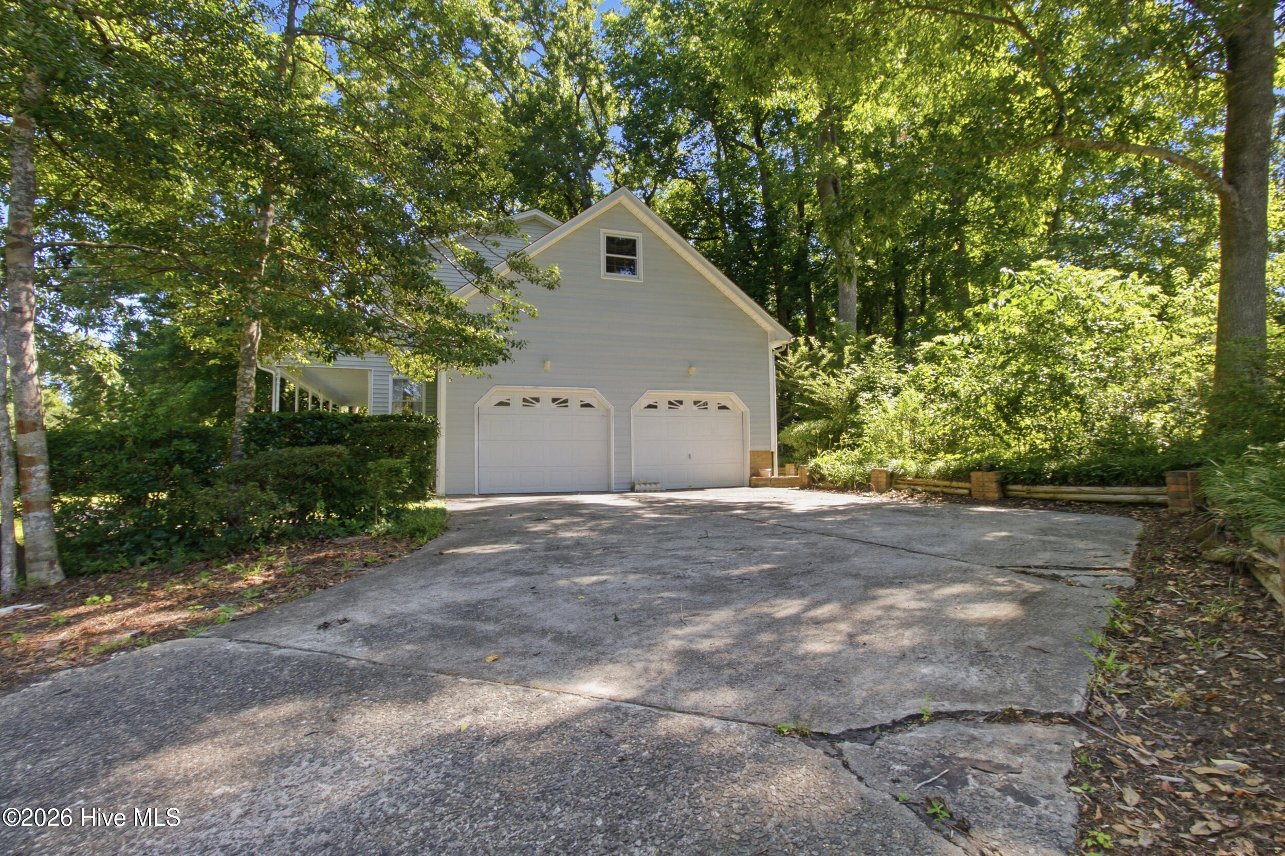 101 Hughes Lane Property Photo 44