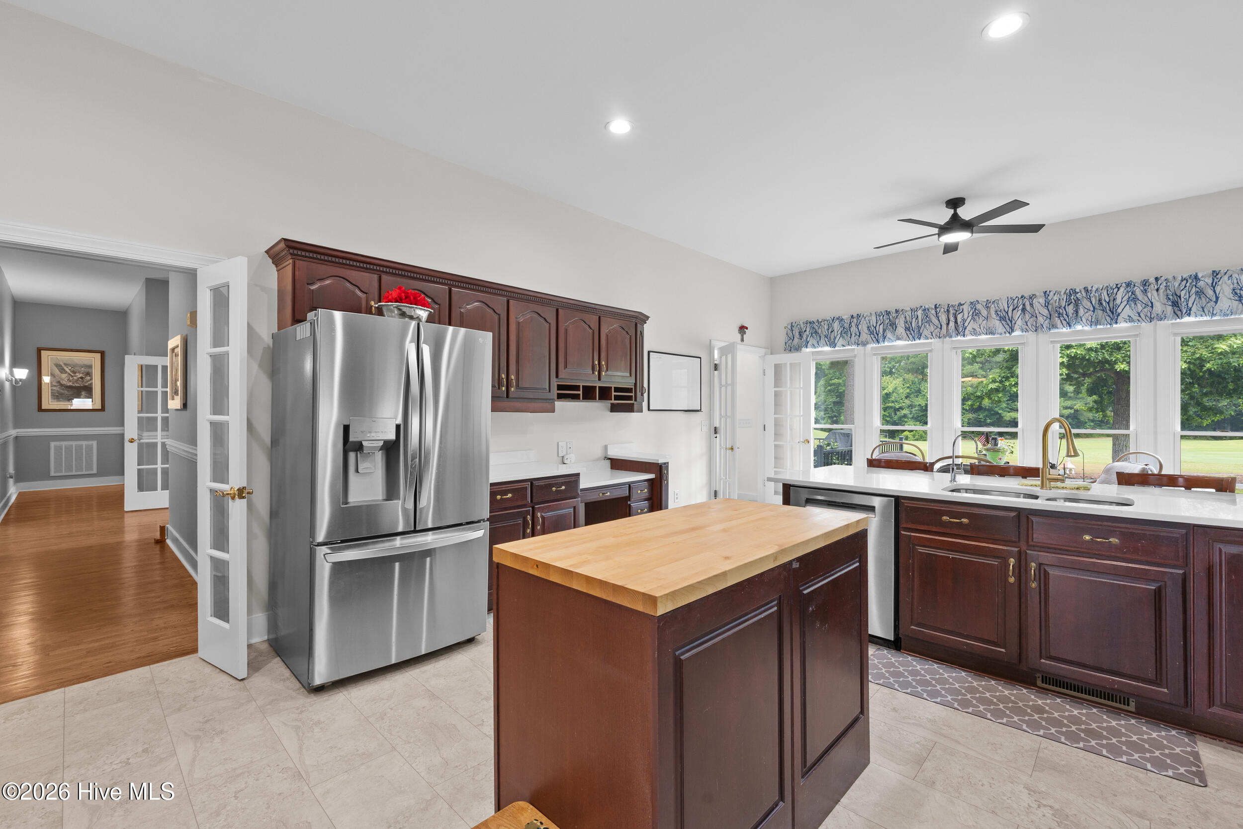 102 Coral Cove Property Photo 31